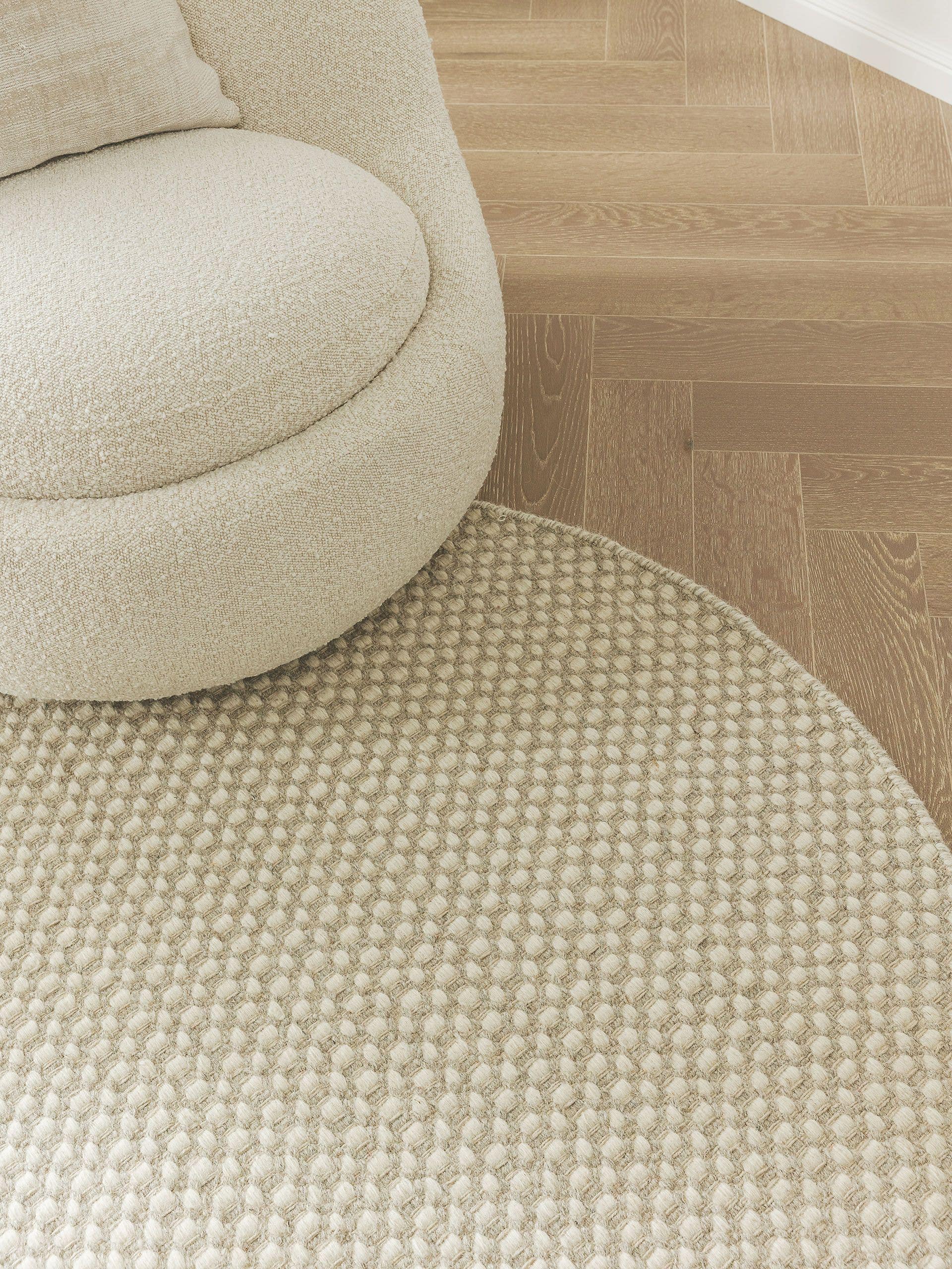 Alfombra de 80% lana, 20% algodón en Beige con un pelo de {{Placeholder_Pile Height}} de altura de benuta Finest