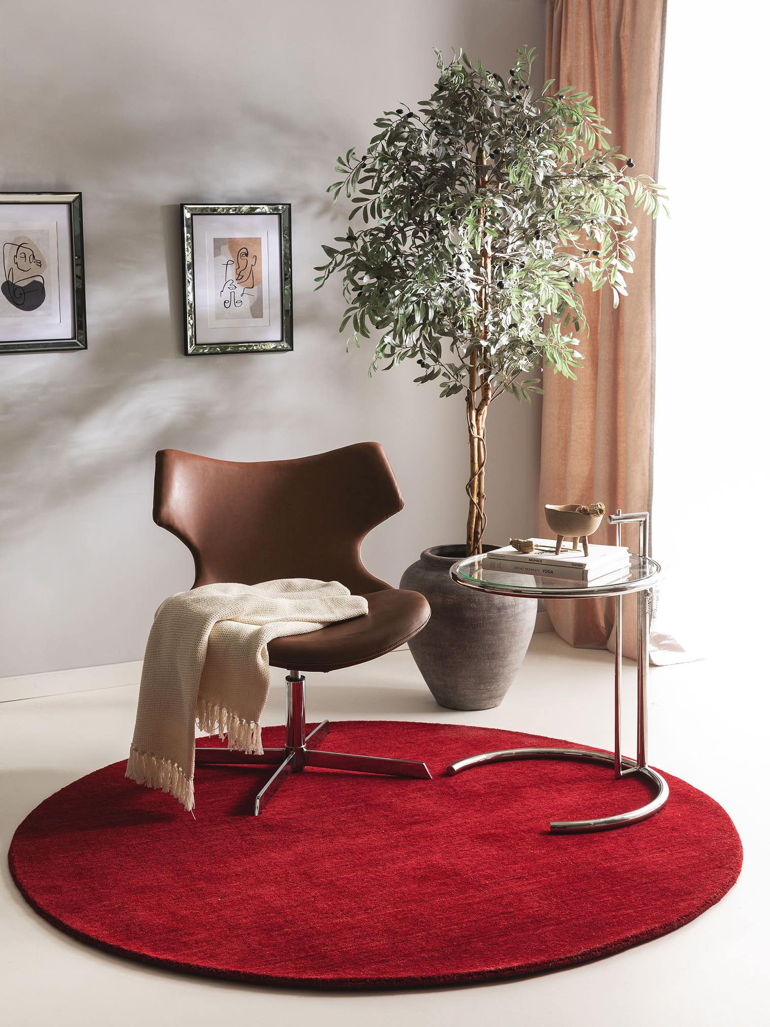 Rug made of 100% Wool in Red with a 6 - 10 mm high pile by benuta Nest