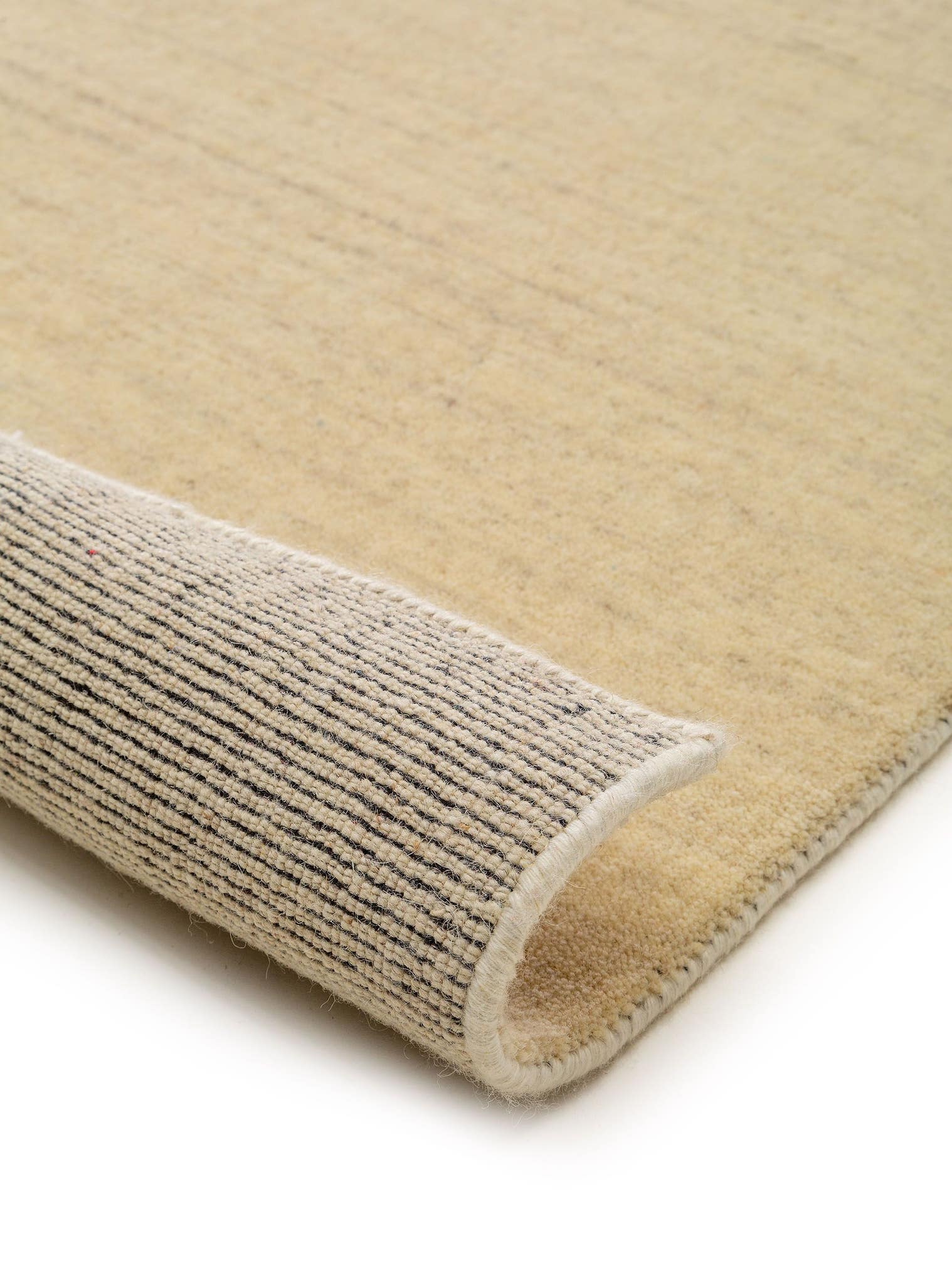 Tæppe af 100% Uld i Beige med 6 - 10 mm høj luv fra benuta Nest