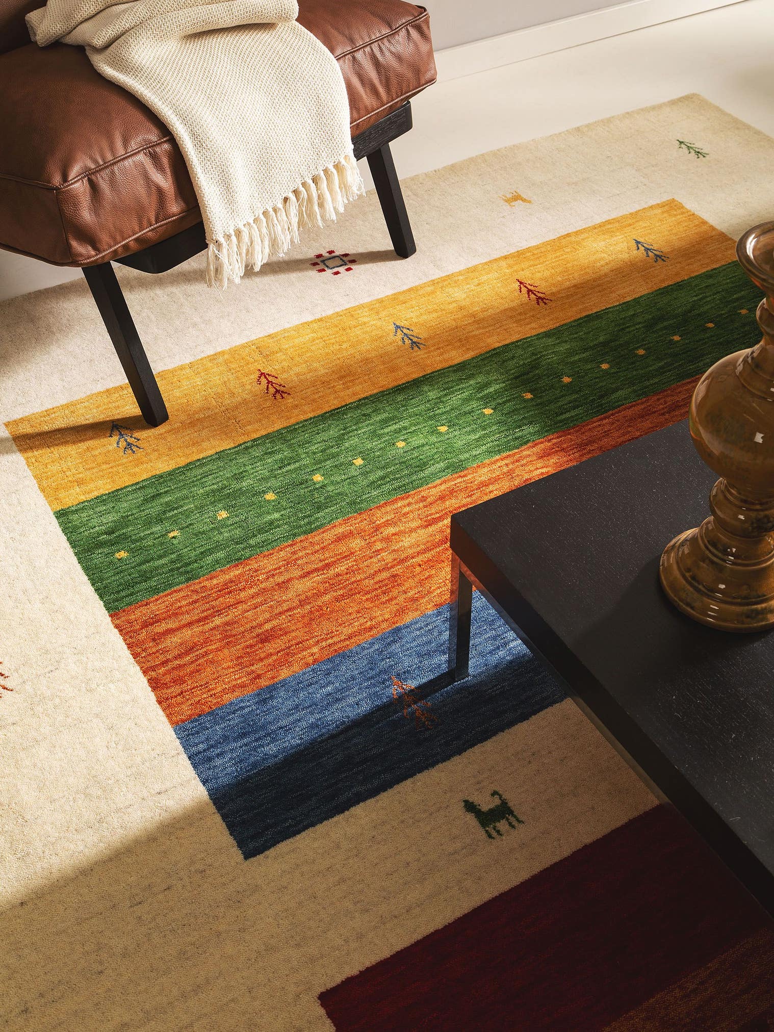 Teppich aus 100% Wolle in Multicolor mit 6 bis 10 mm hohem Flor von benuta Nest