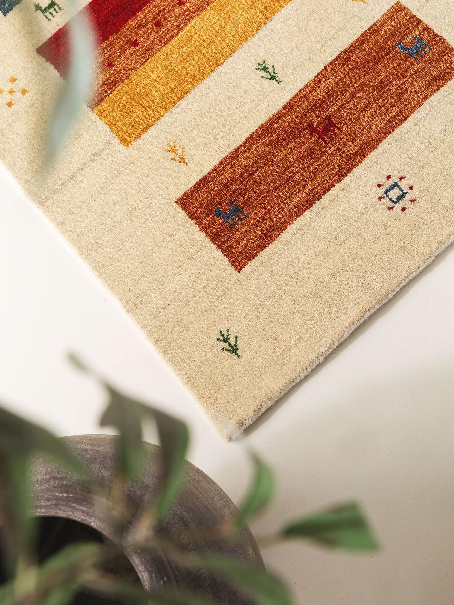 Tapis en 100% Laine en Multicouleur avec une pile de 6 - 10 mm de hauteur de benuta Nest