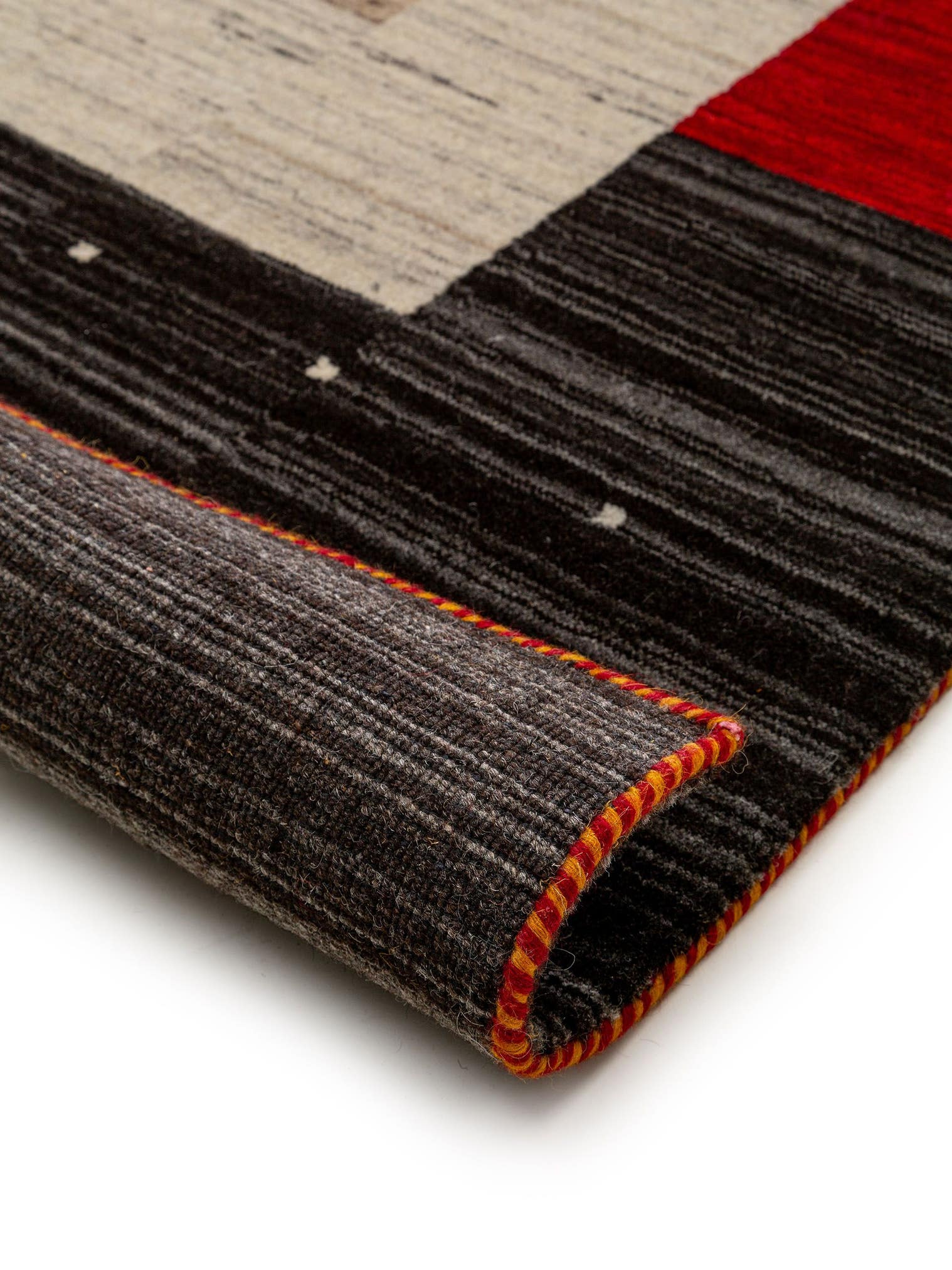 Teppich aus 100% Wolle in Multicolor mit 6 bis 10 mm hohem Flor von benuta Nest