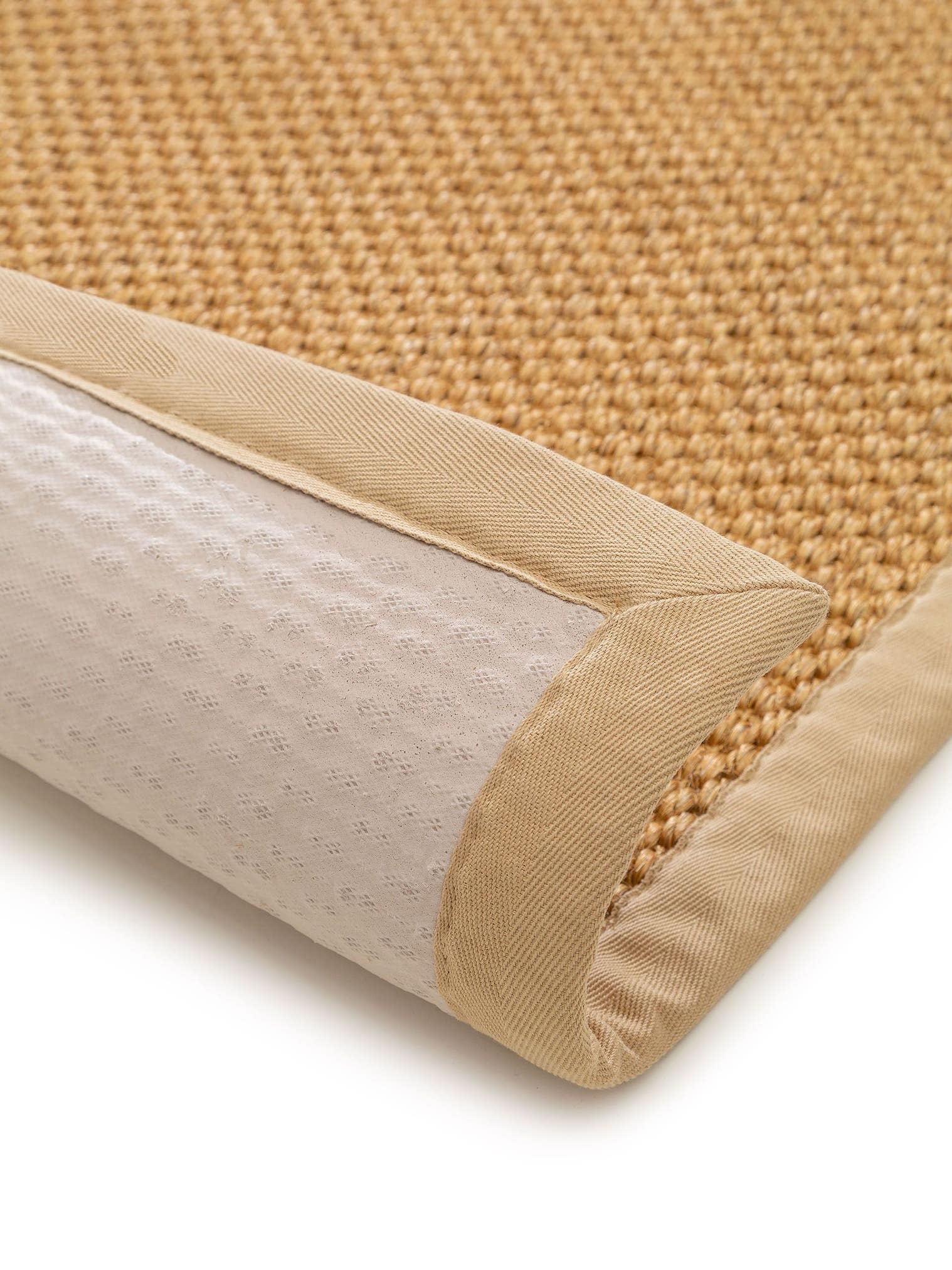 Rug made of 100% Sisal in Beige with a 1- 5 mm high pile by benuta Pure