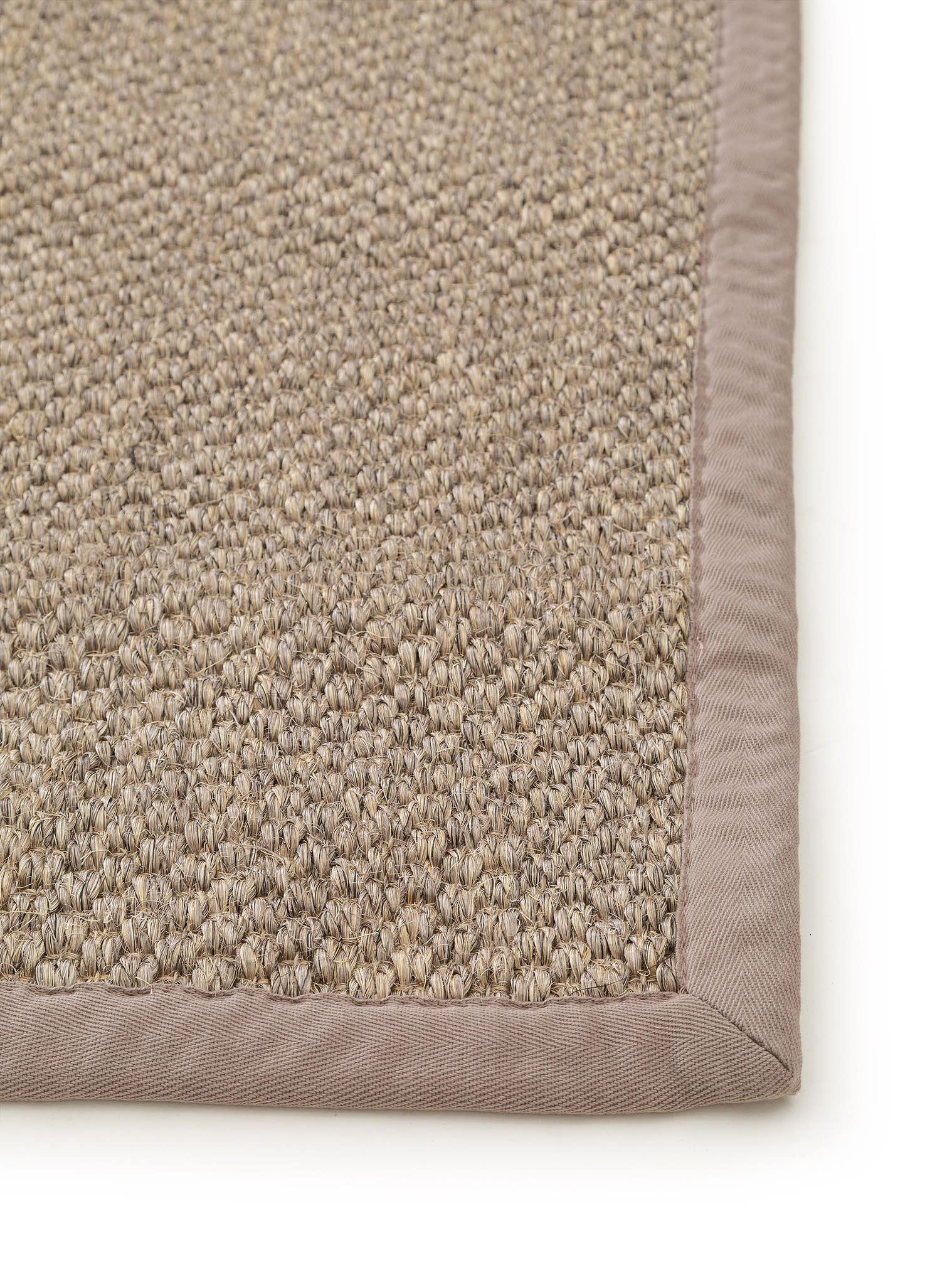 Alfombra de 100% Sisal en Gris con un pelo de {{Placeholder_Pile Height}} de altura de benuta Pure