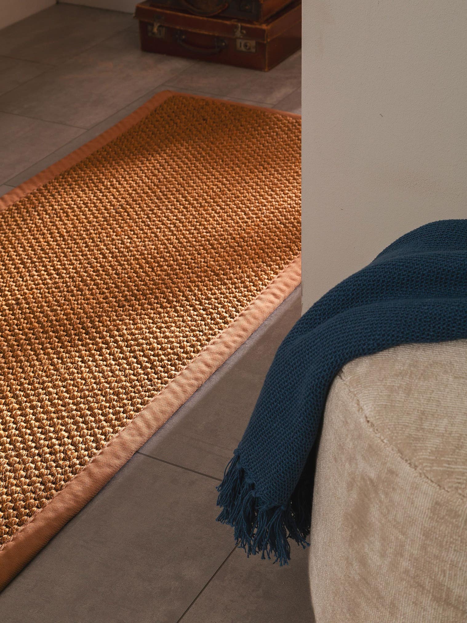 Teppich aus 100% Sisal in Braun mit bis 5 mm hohem Flor von benuta Pure