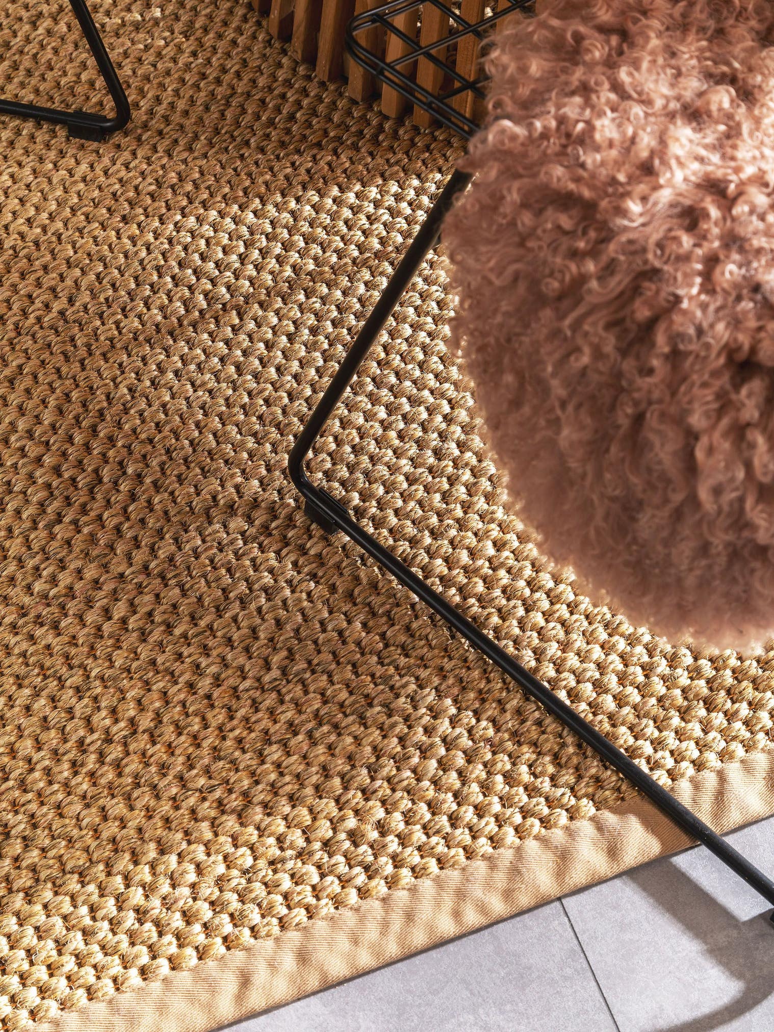 Tapis en 100% Sisal en Beige avec une pile de 1- 5 mm de hauteur de benuta Pure