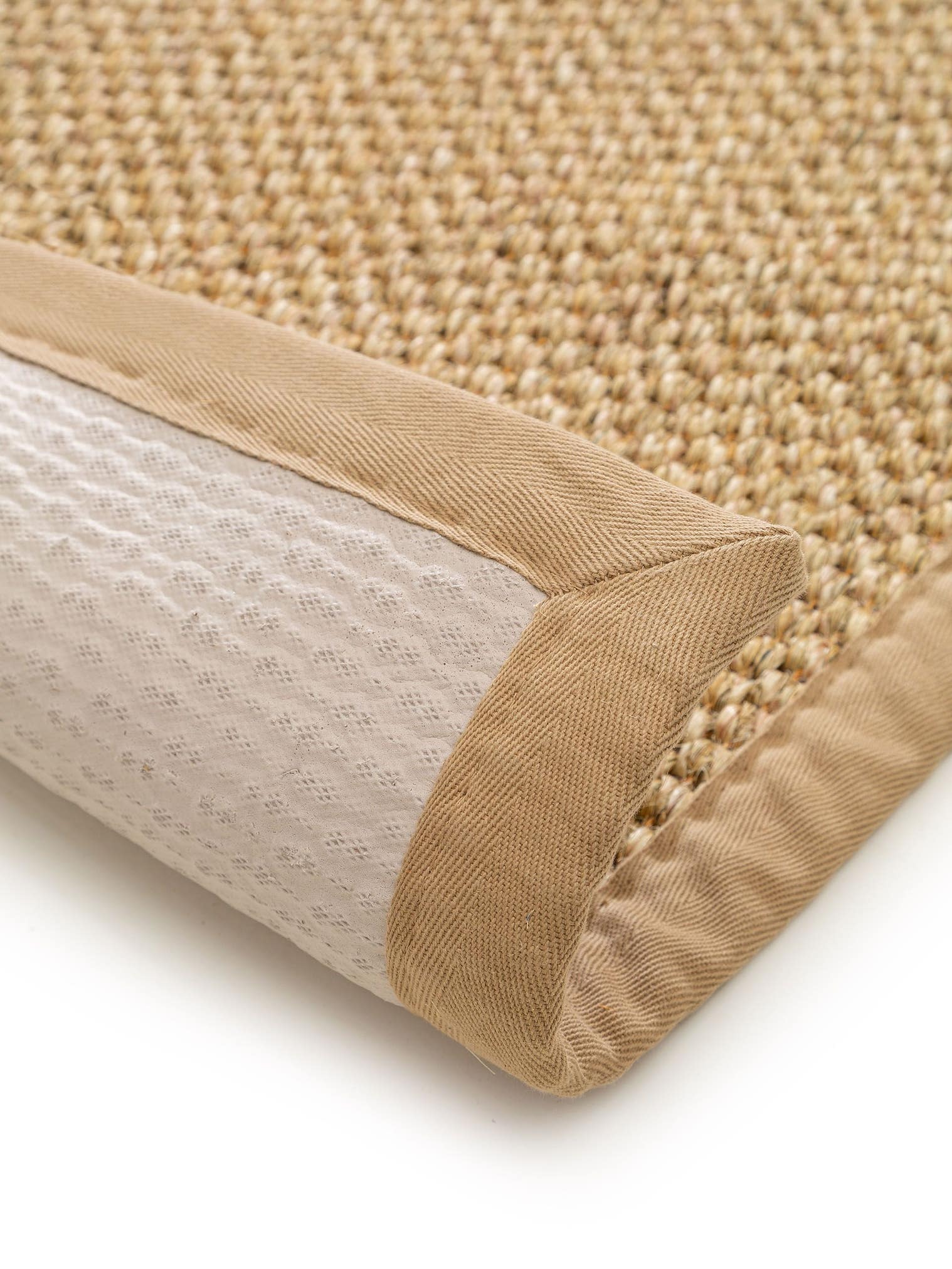 Tapis en 100% Sisal en Beige avec une pile de 1- 5 mm de hauteur de benuta Pure