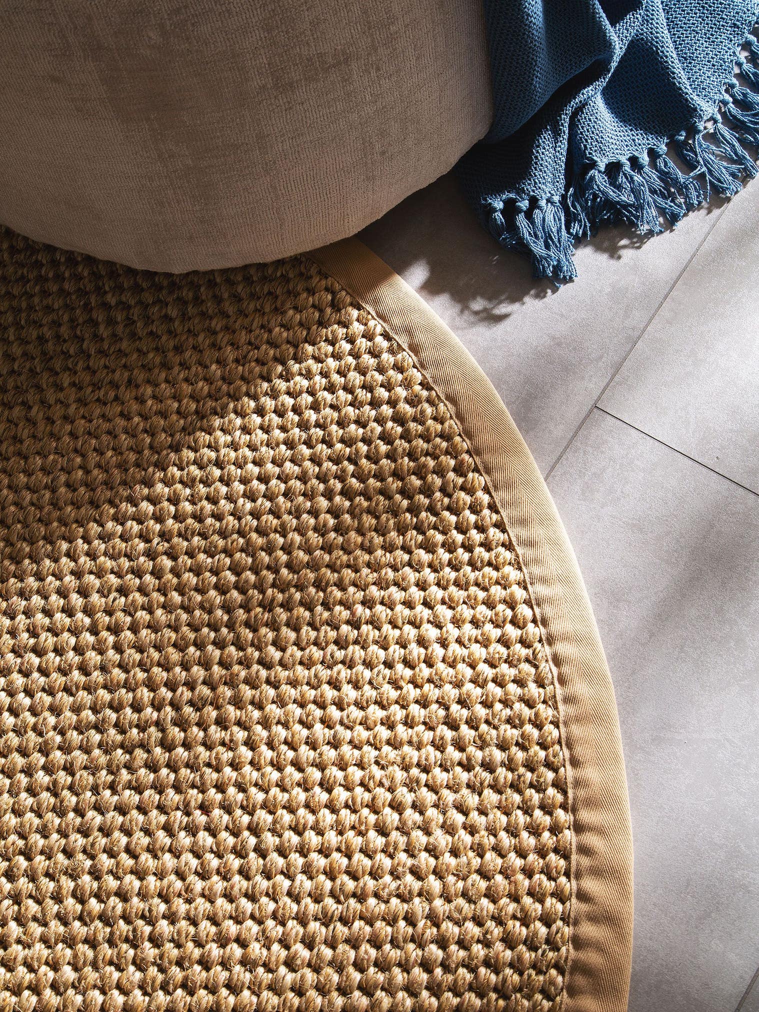 Alfombra de 100% Sisal en Beige con un pelo de {{Placeholder_Pile Height}} de altura de benuta Pure