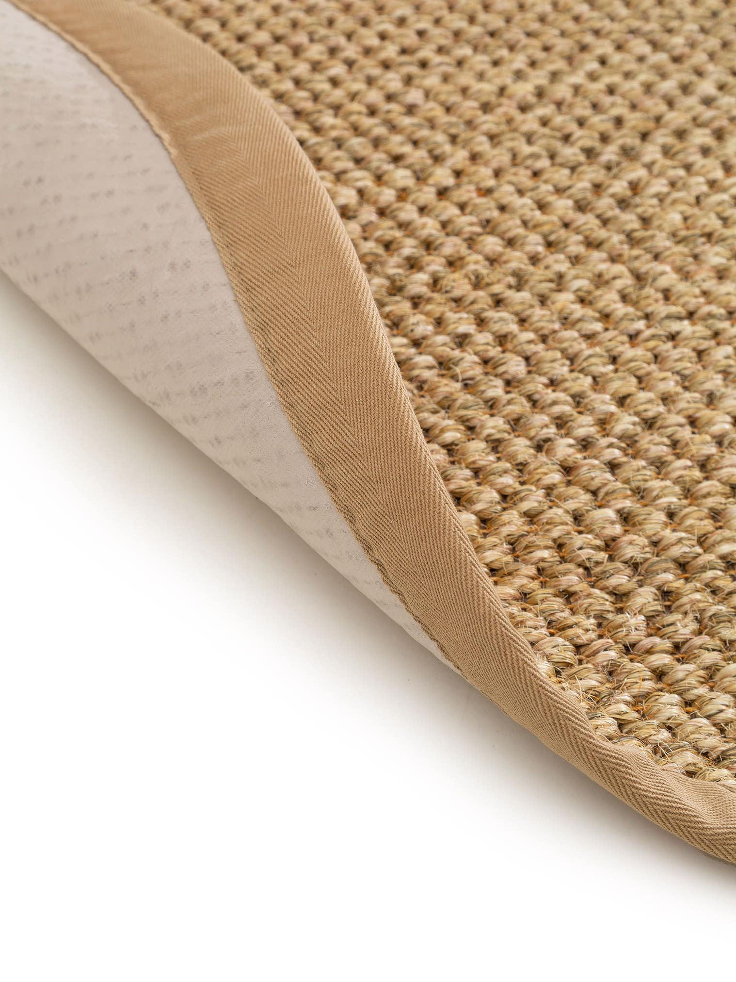 Alfombra de 100% Sisal en Beige con un pelo de {{Placeholder_Pile Height}} de altura de benuta Pure