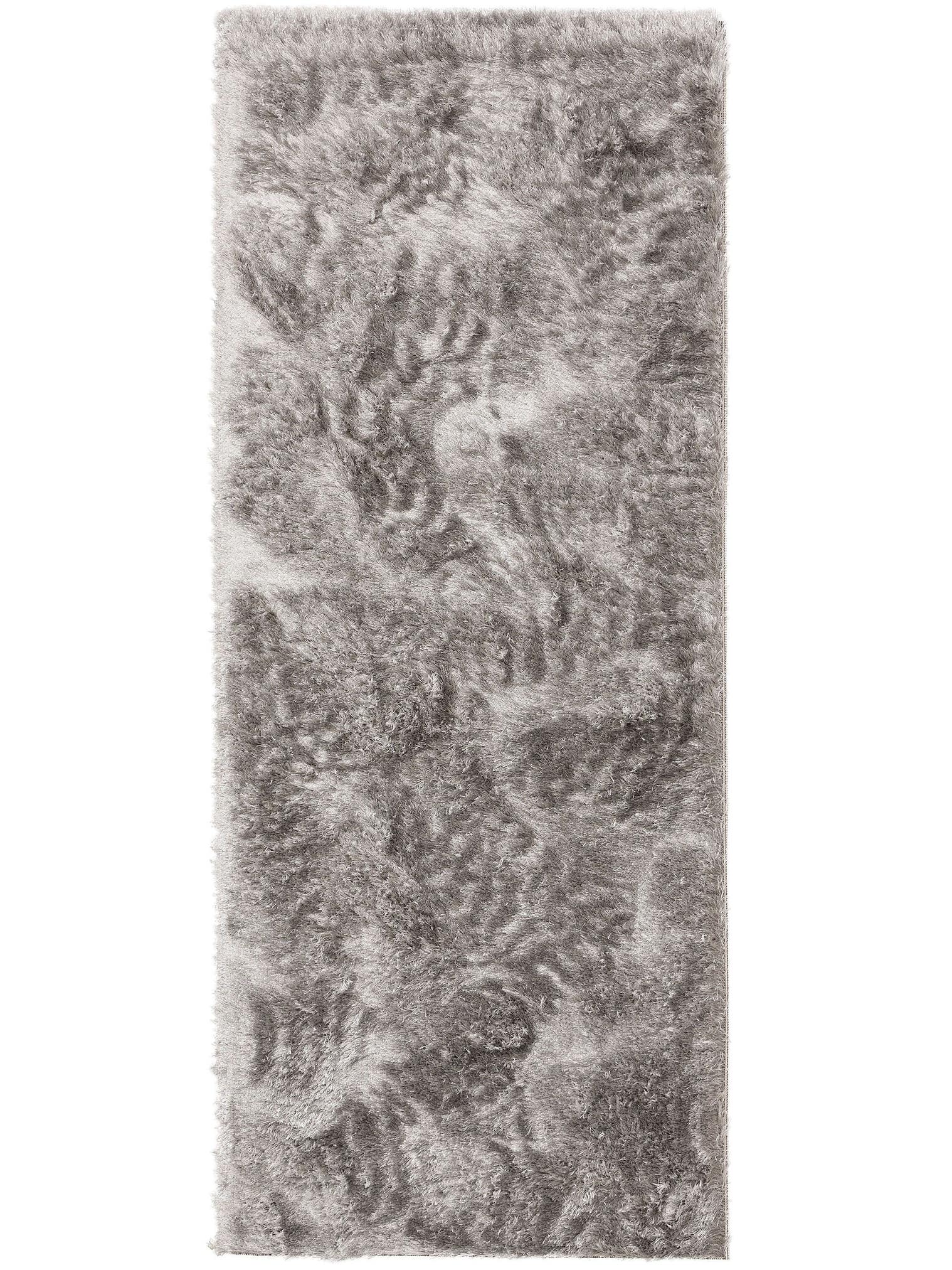 Teppich aus 100% Polyester in Grau mit 21 bis 30 mm hohem Flor von benuta