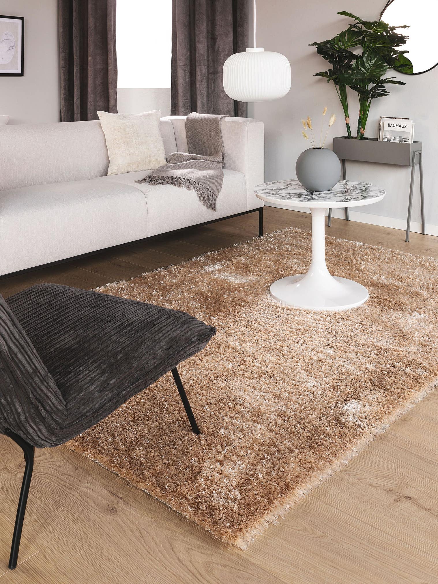 Tapijt van 100% Polyester in Beige met een 21 - 30 mm hoge pool van benuta