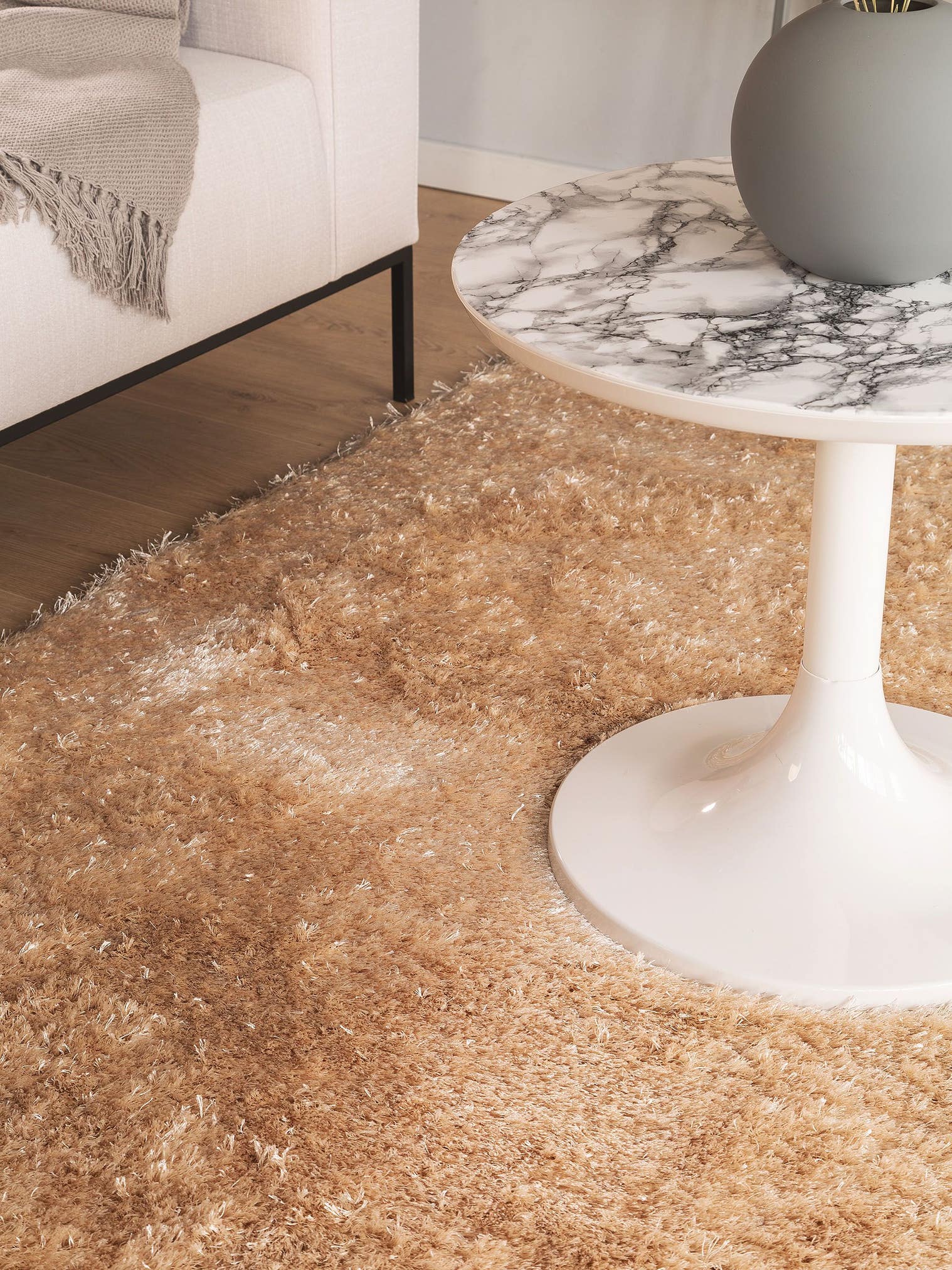 Tapijt van 100% Polyester in Beige met een 21 - 30 mm hoge pool van benuta