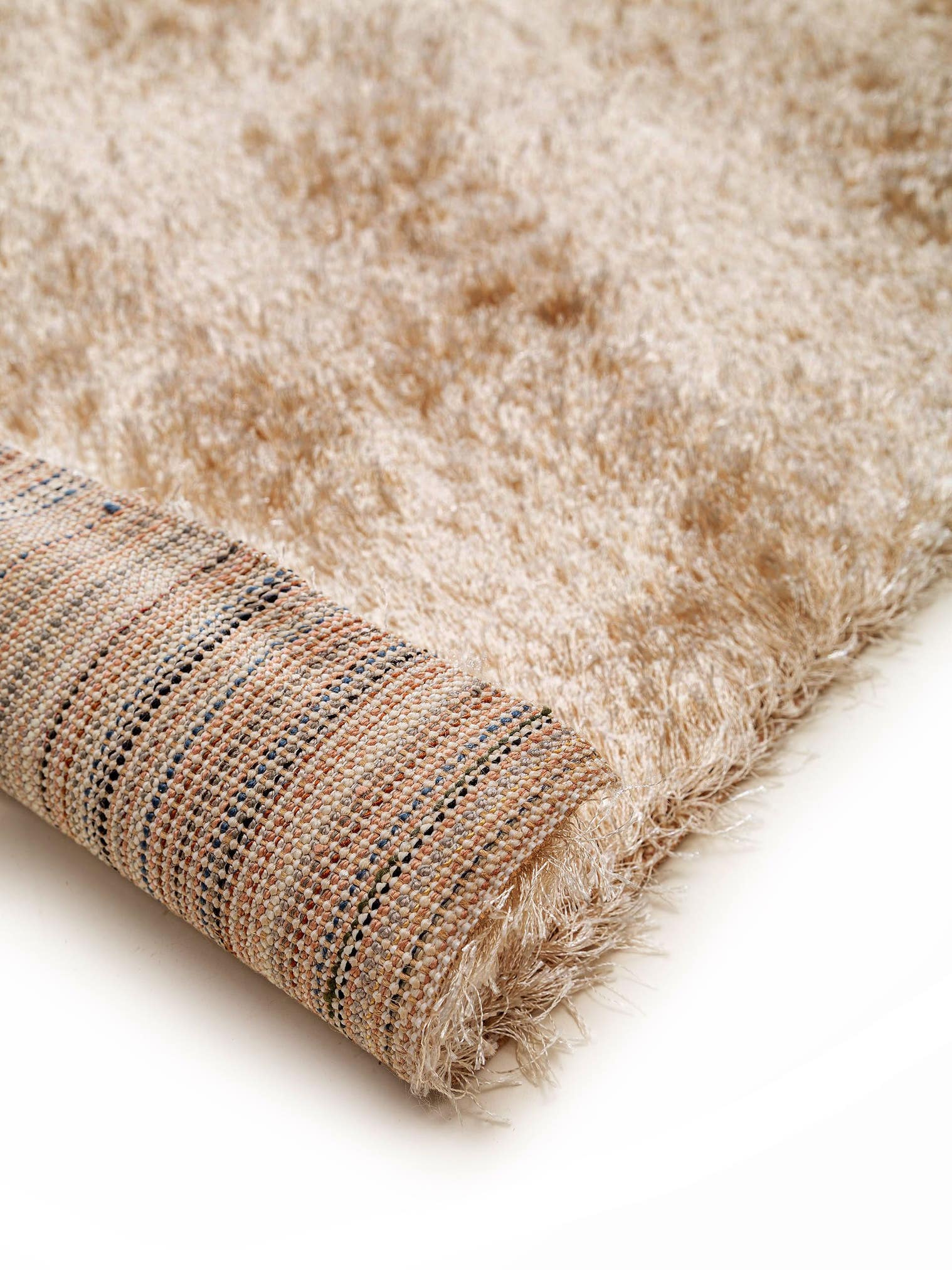 Tapijt van 100% Polyester in Beige met een 21 - 30 mm hoge pool van benuta
