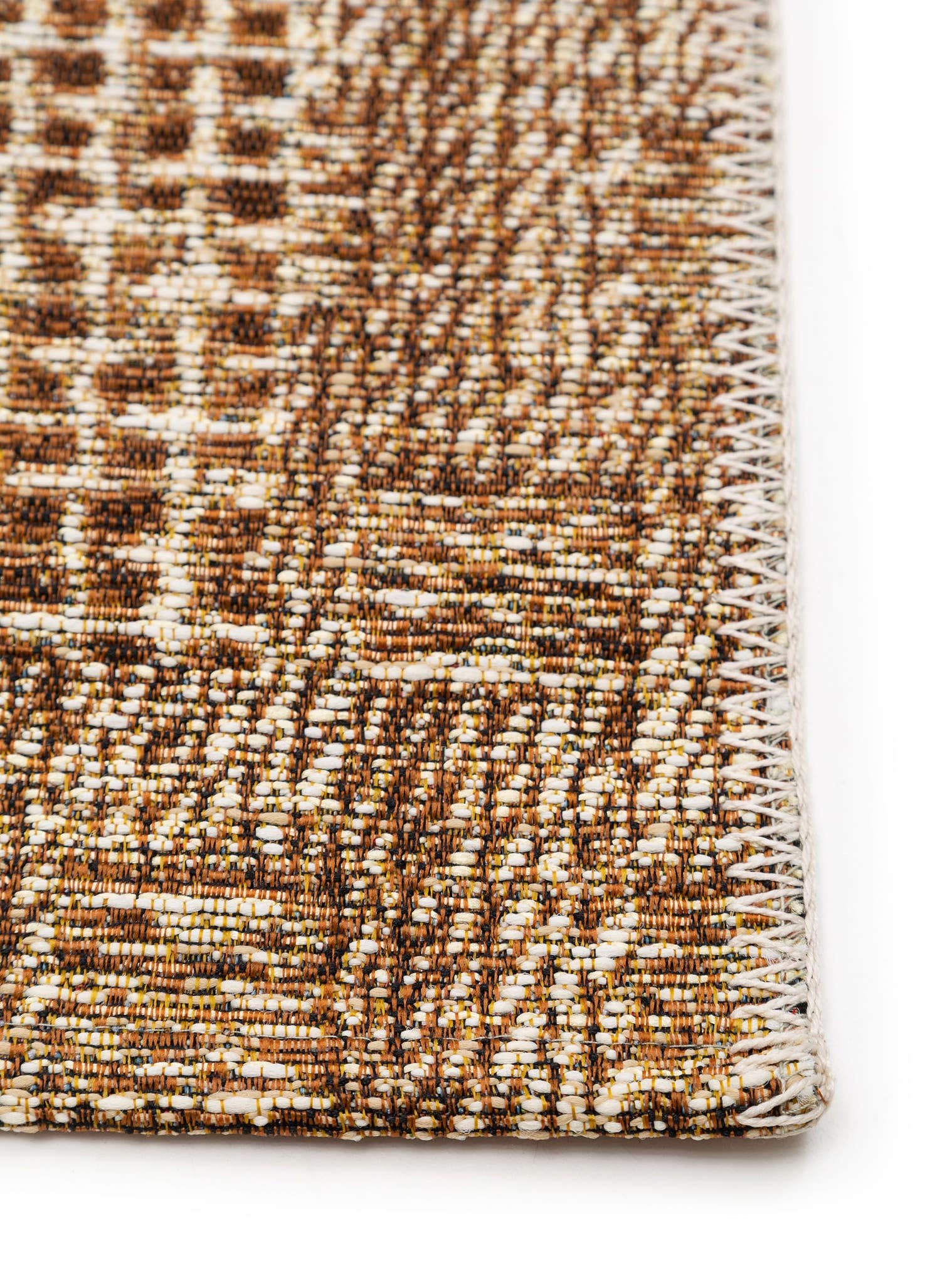 Teppe av 76 % polypropylen, 24 % polyester i Beige med opptil 5 mm høy lugg fra benuta Nest