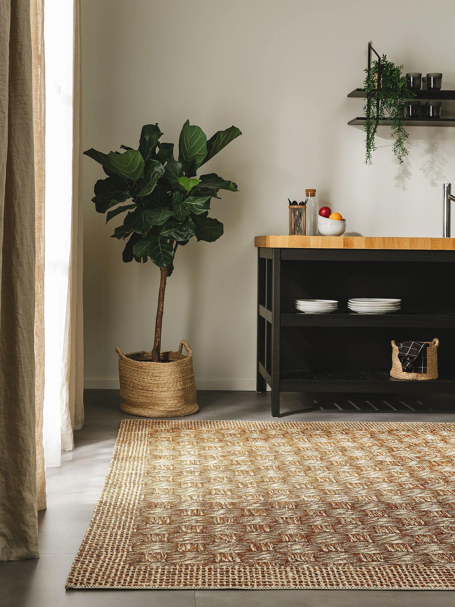 Teppich aus 76% Polypropylen, 24% Polyester in Beige mit bis 5 mm hohem Flor von benuta Nest