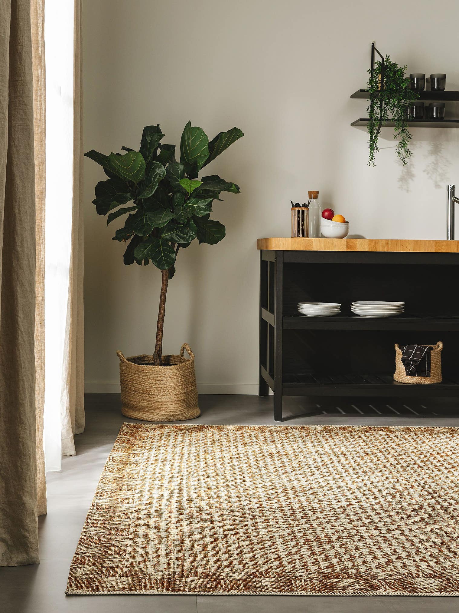 Teppich aus 76% Polypropylen, 24% Polyester in Beige mit bis 5 mm hohem Flor von benuta Nest