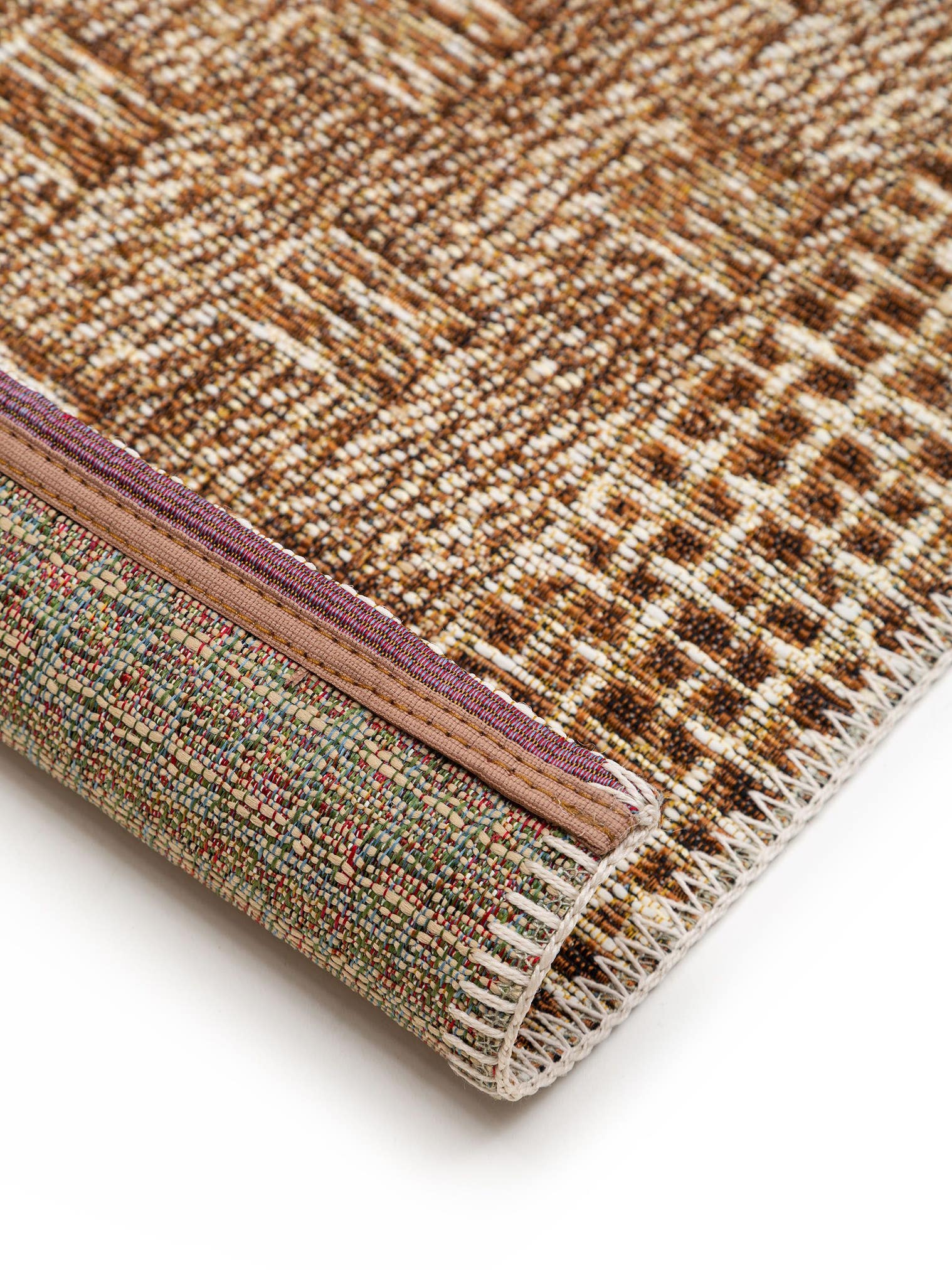 Tapis en 76% Polypropylène, 24% Polyester en Beige avec une pile de 1- 5 mm de hauteur de benuta Nest
