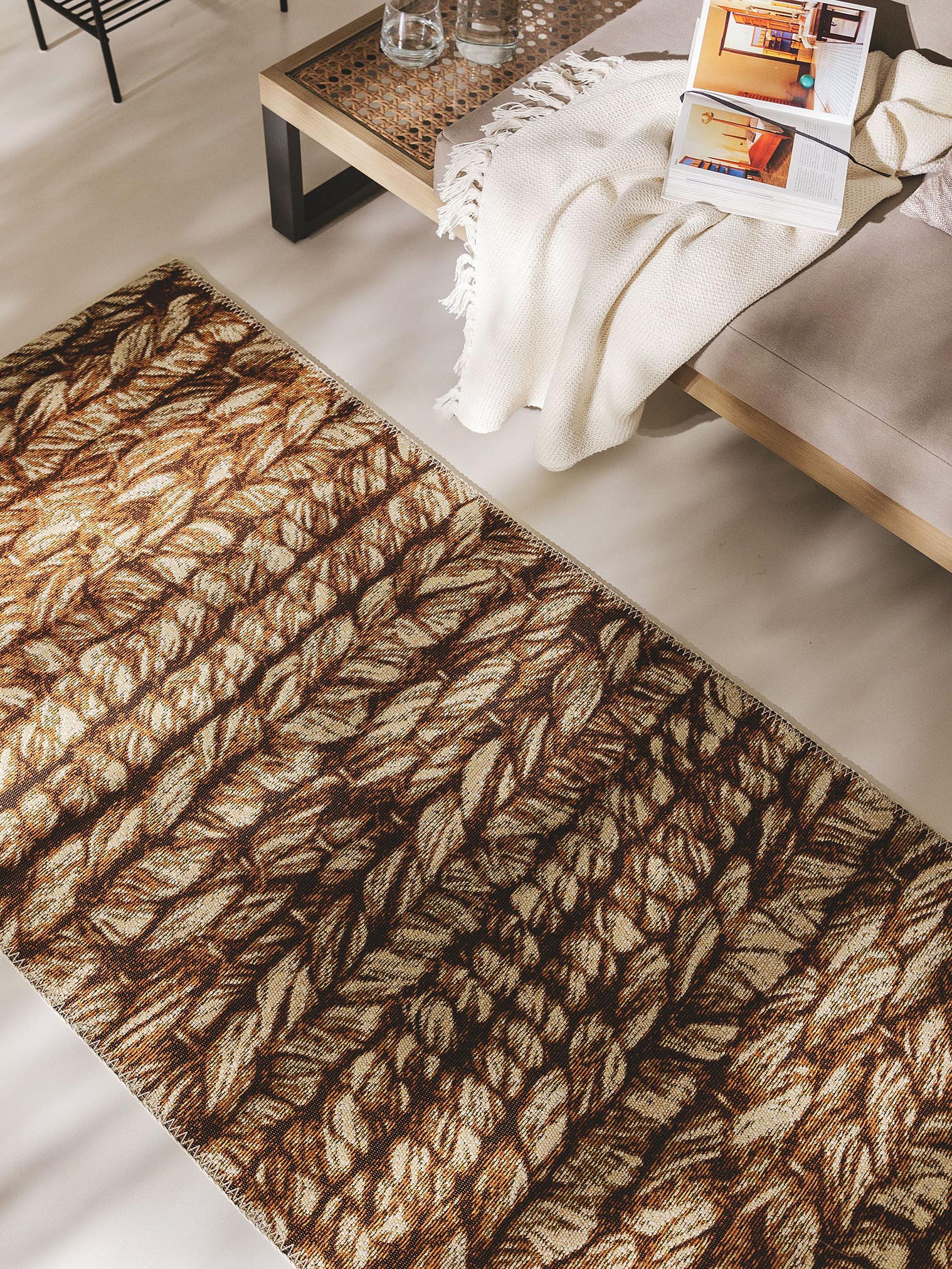 Teppich aus 76% Polypropylen, 24% Polyester in Beige mit bis 5 mm hohem Flor von benuta Nest