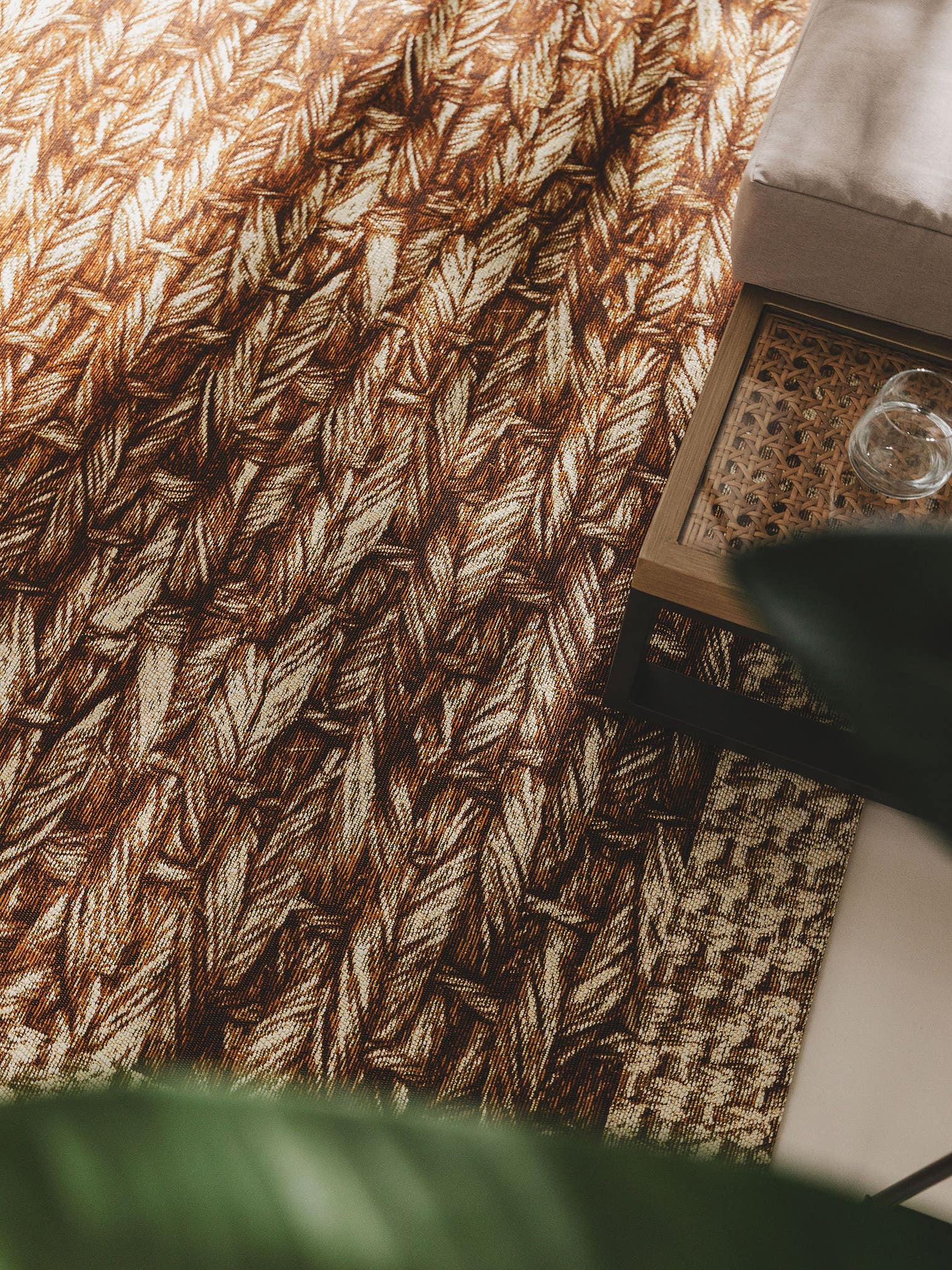 Teppich aus 76% Polypropylen, 24% Polyester in Beige mit bis 5 mm hohem Flor von benuta Nest