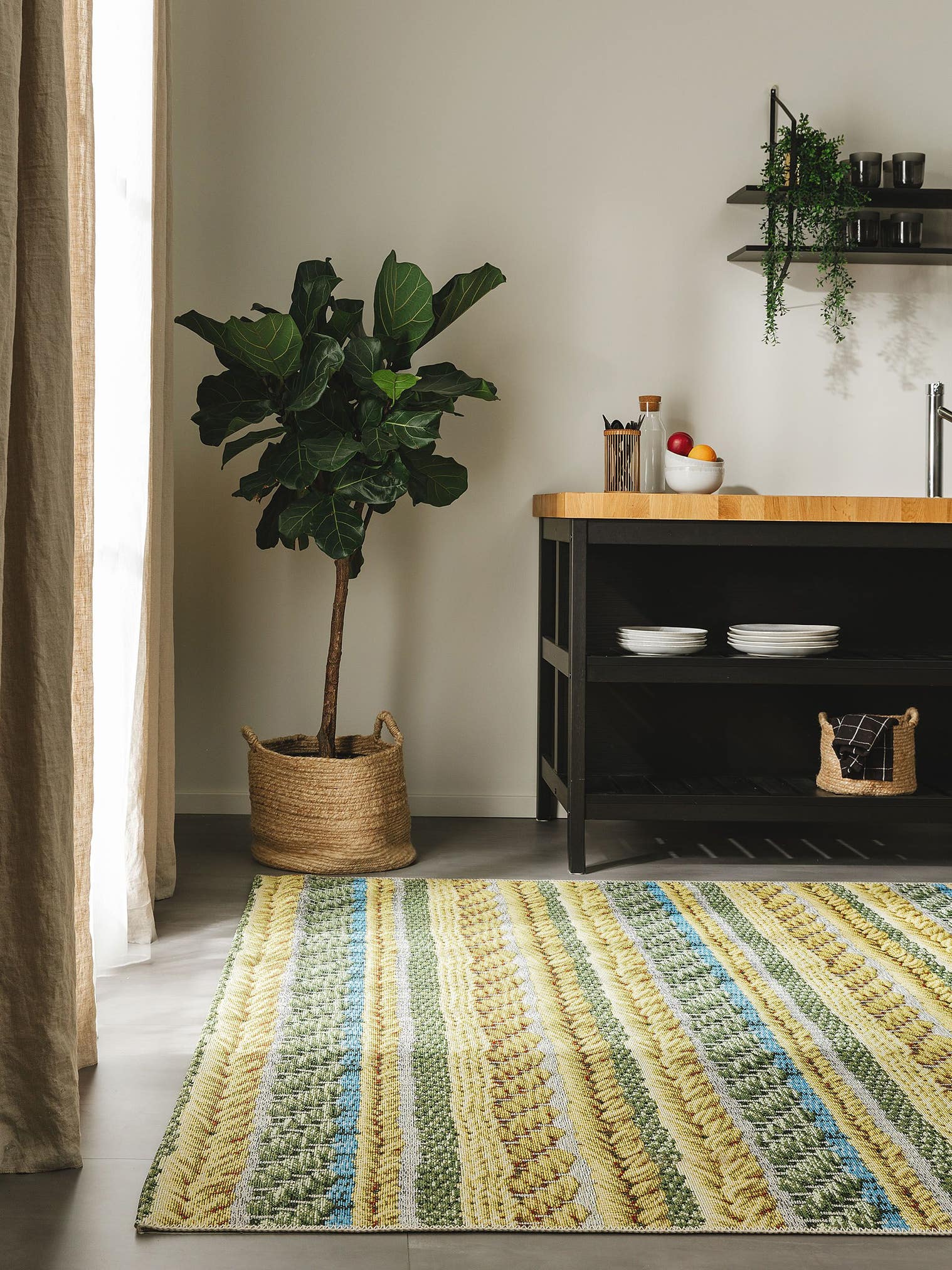 Teppich aus 76% Polypropylen, 24% Polyester in Gelb mit bis 5 mm hohem Flor von benuta Nest