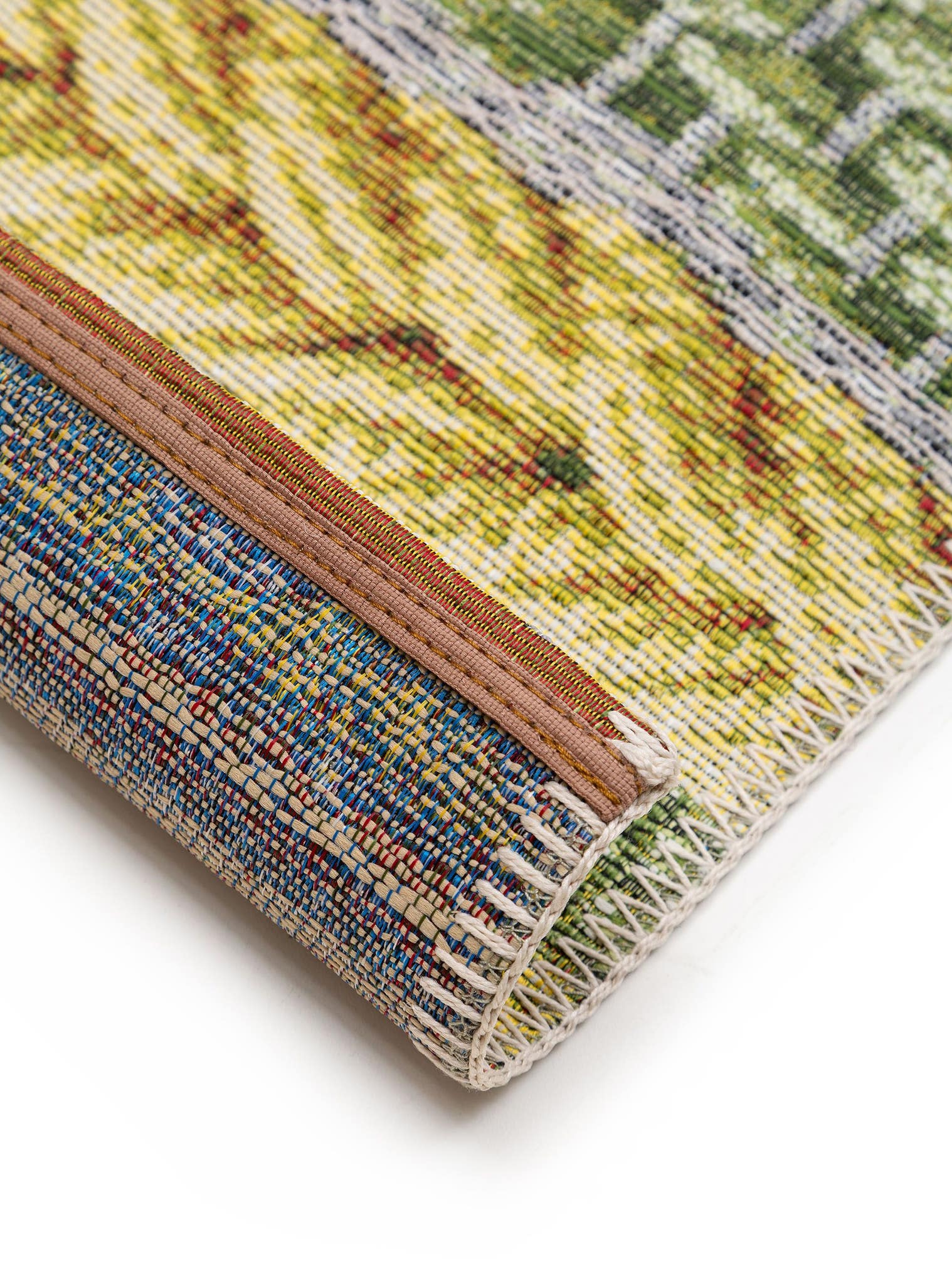 Teppich aus 76% Polypropylen, 24% Polyester in Gelb mit bis 5 mm hohem Flor von benuta Nest