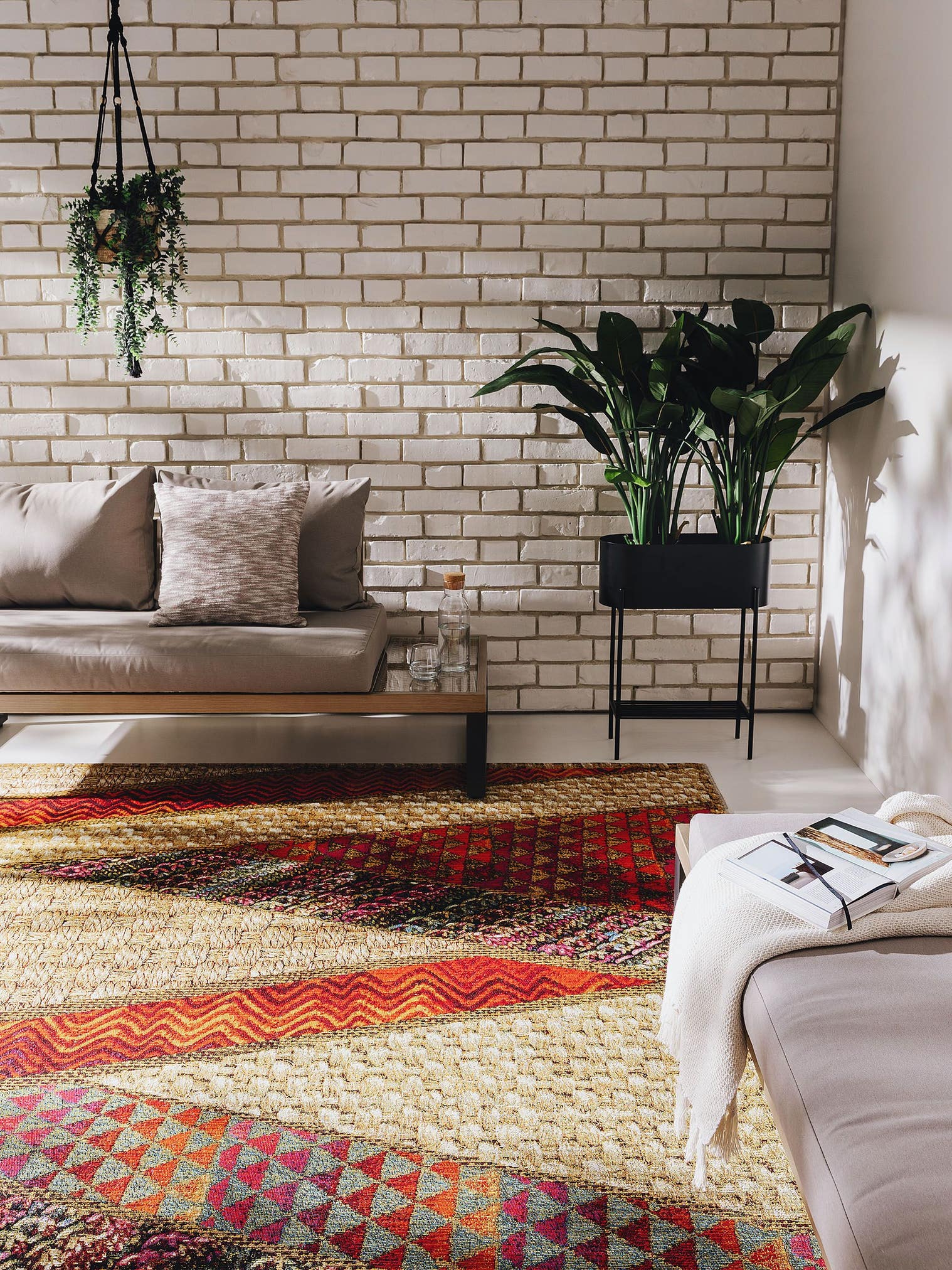 Teppich aus 76% Polypropylen, 24% Polyester in Beige mit bis 5 mm hohem Flor von benuta Nest