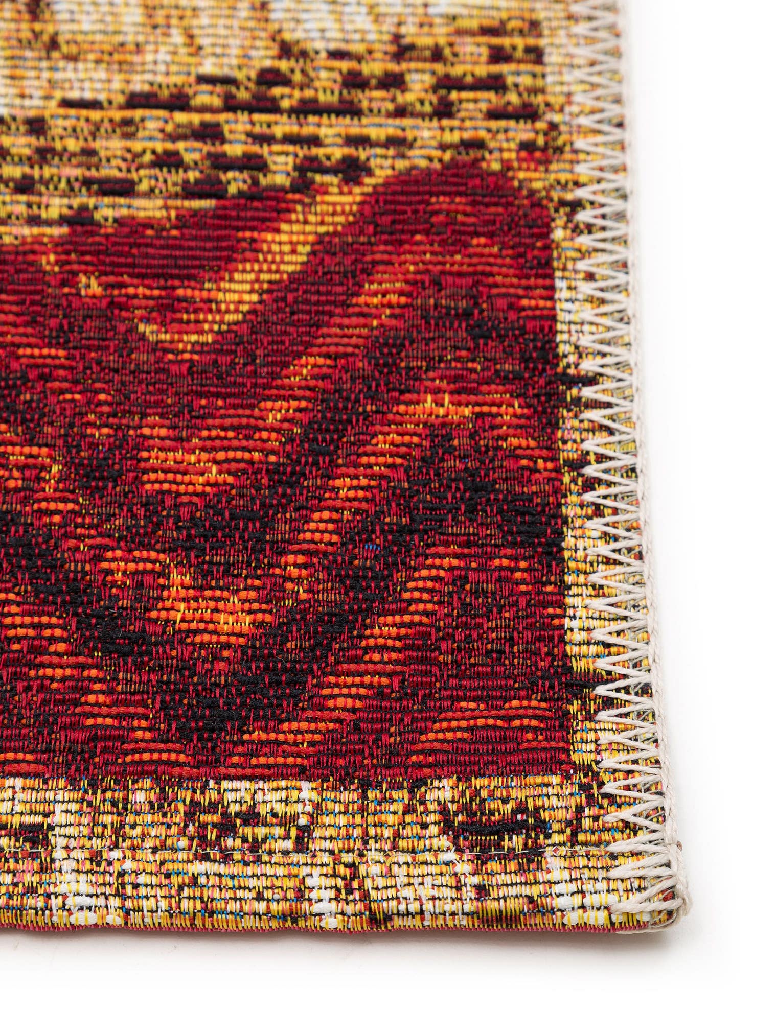 Teppich aus 76% Polypropylen, 24% Polyester in Beige mit bis 5 mm hohem Flor von benuta Nest
