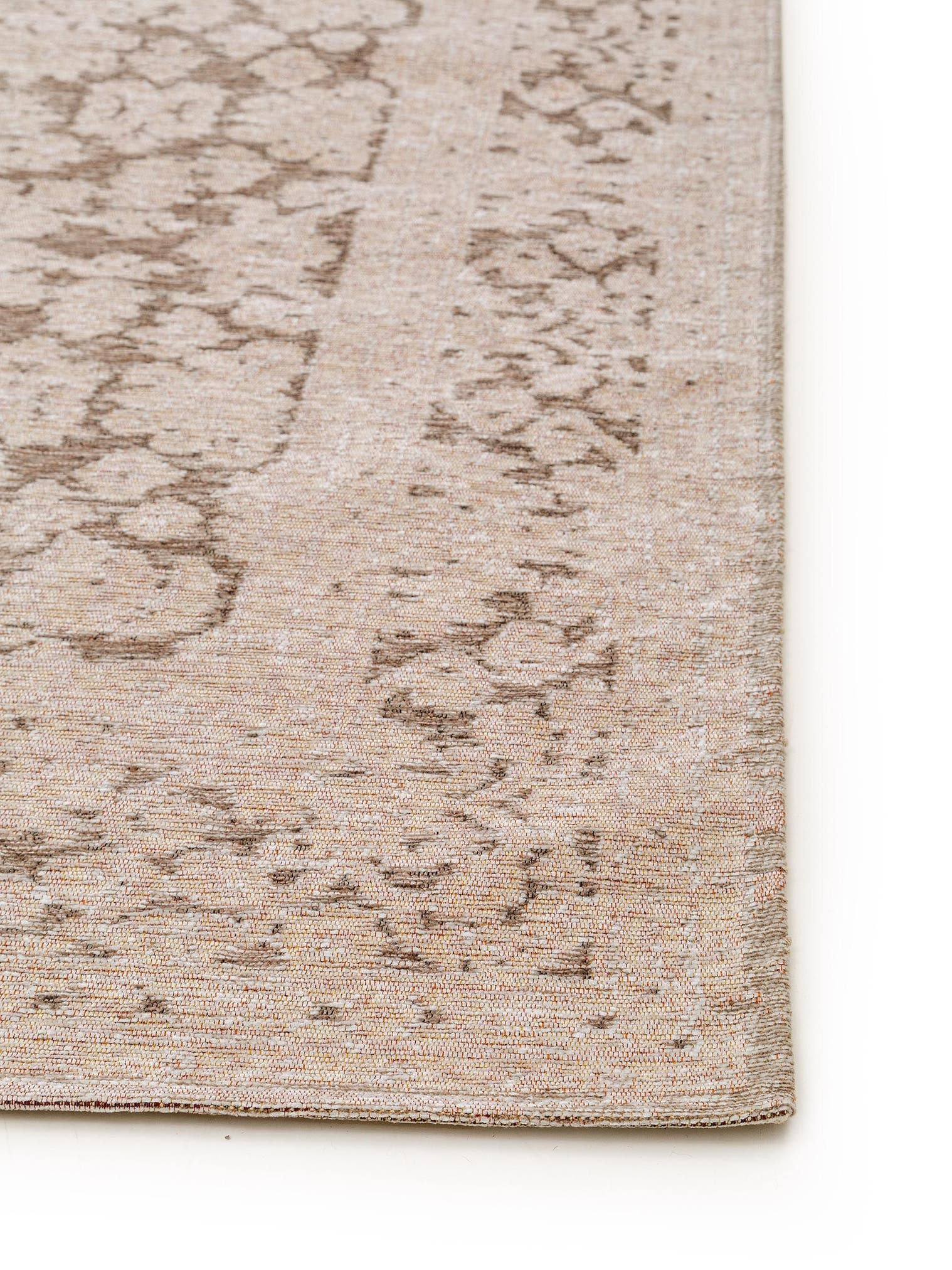 Rug made of 74% Polyester, 25% Cotton, 1% Latex in Grey with a 1- 5 mm high pile by benuta Pop
