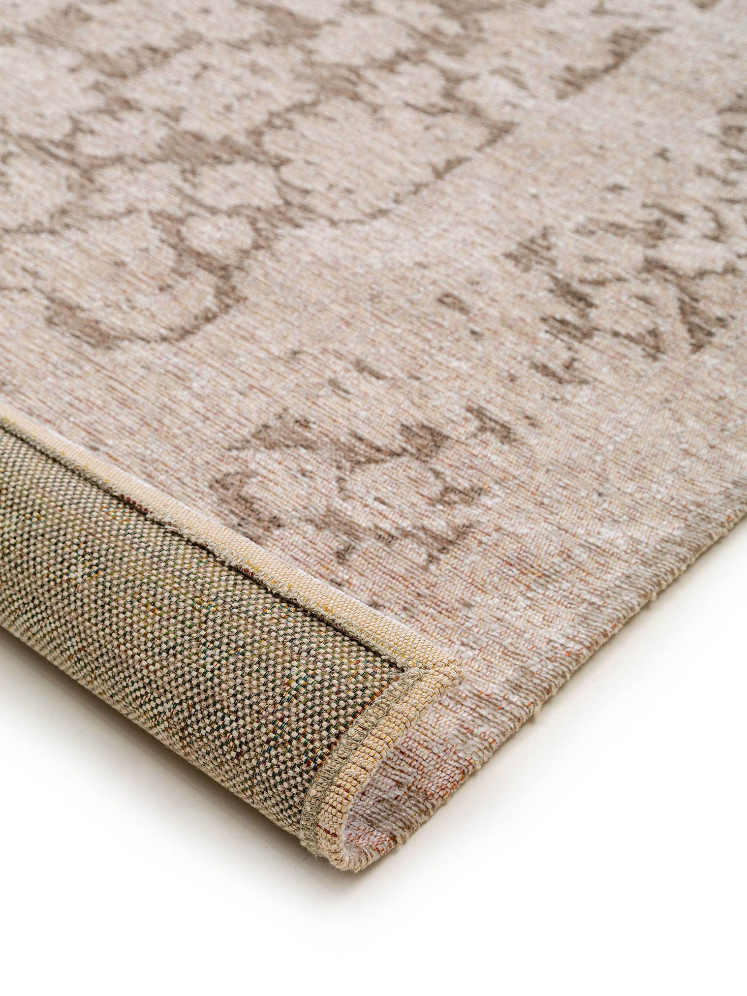 Rug made of 74% Polyester, 25% Cotton, 1% Latex in Grey with a 1- 5 mm high pile by benuta Pop