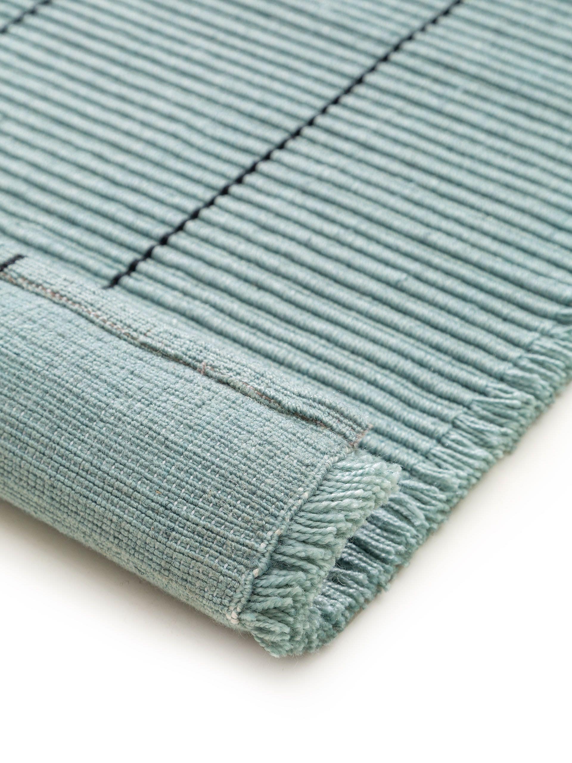 Tapete de 100% poliéster (PET reciclado) em Verde com pelo de até 5 mm de altura da benuta Pure