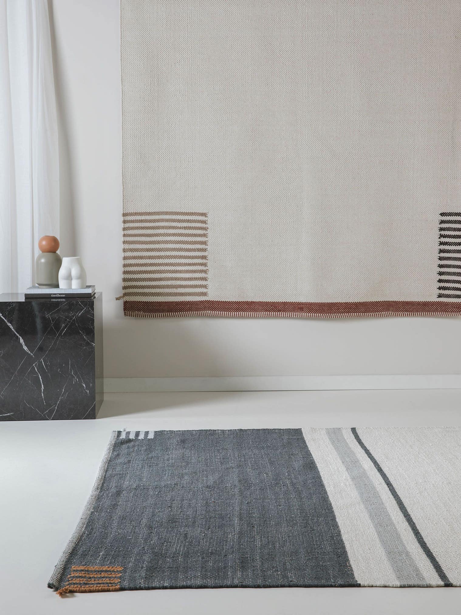 Rug made of 55% Cotton, 45% Wool in Grey with a 1- 5 mm high pile by benuta Nest