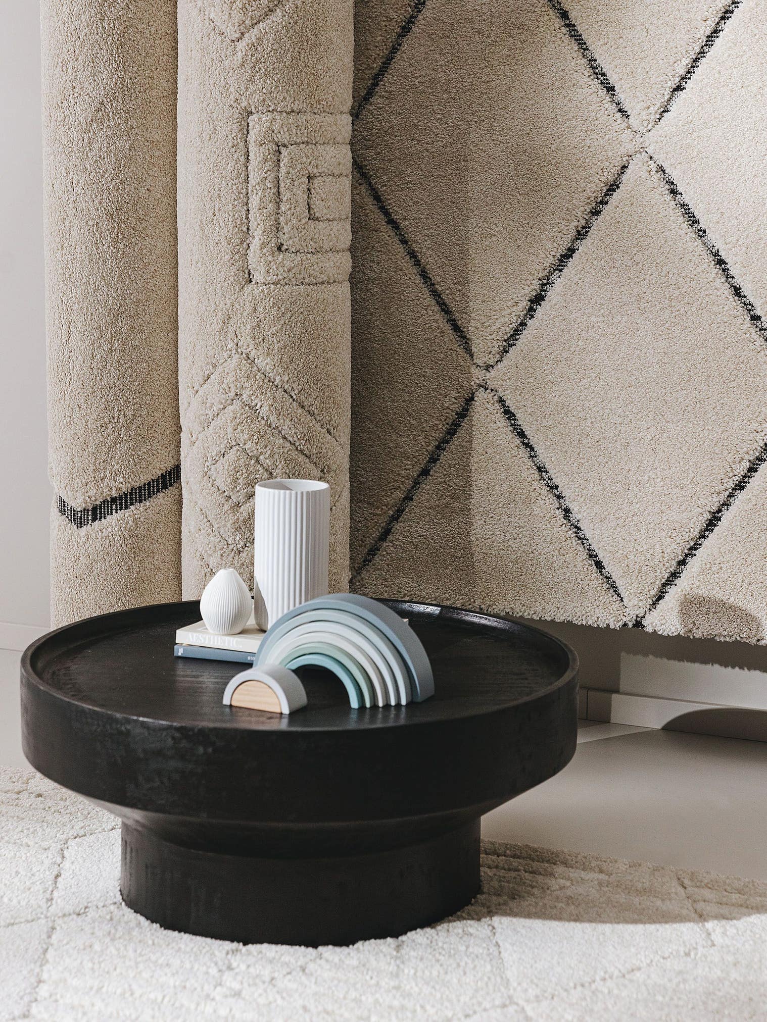 Teppich aus 100% Polypropylen in Beige mit 21 bis 30 mm hohem Flor von benuta Nest