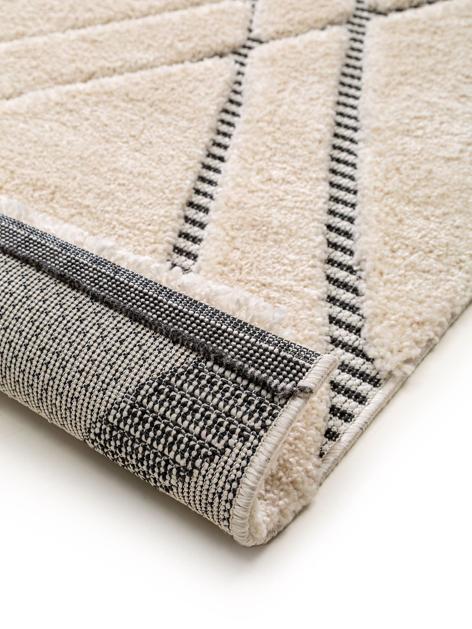 Tapis en 100% Polypropylène en Beige avec une pile de 21 - 30 mm de hauteur de benuta Nest