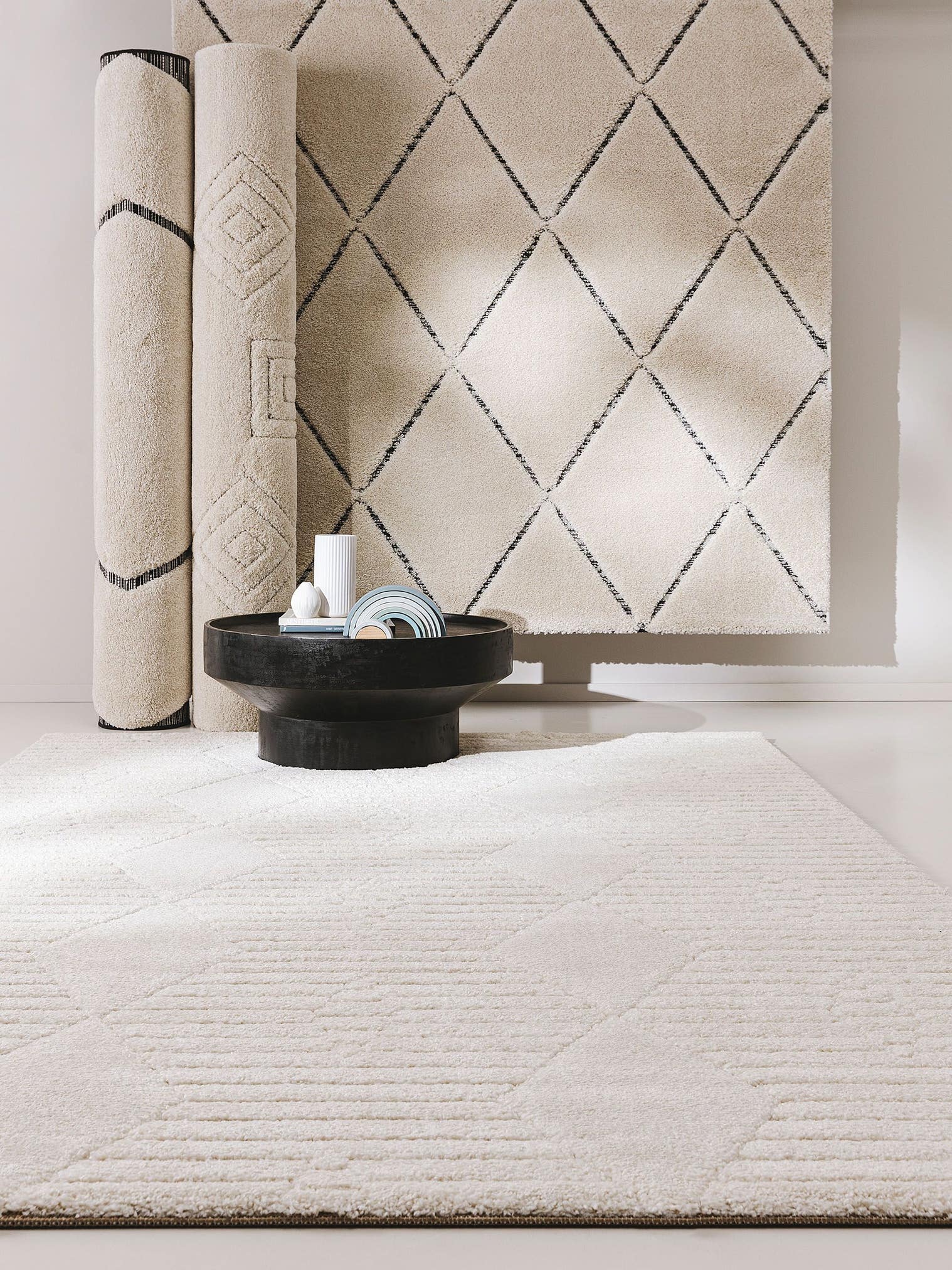 Matto 100% polypropeeniaa värissä Beige 21-30 mm korkealla nukalla merkiltä benuta Nest
