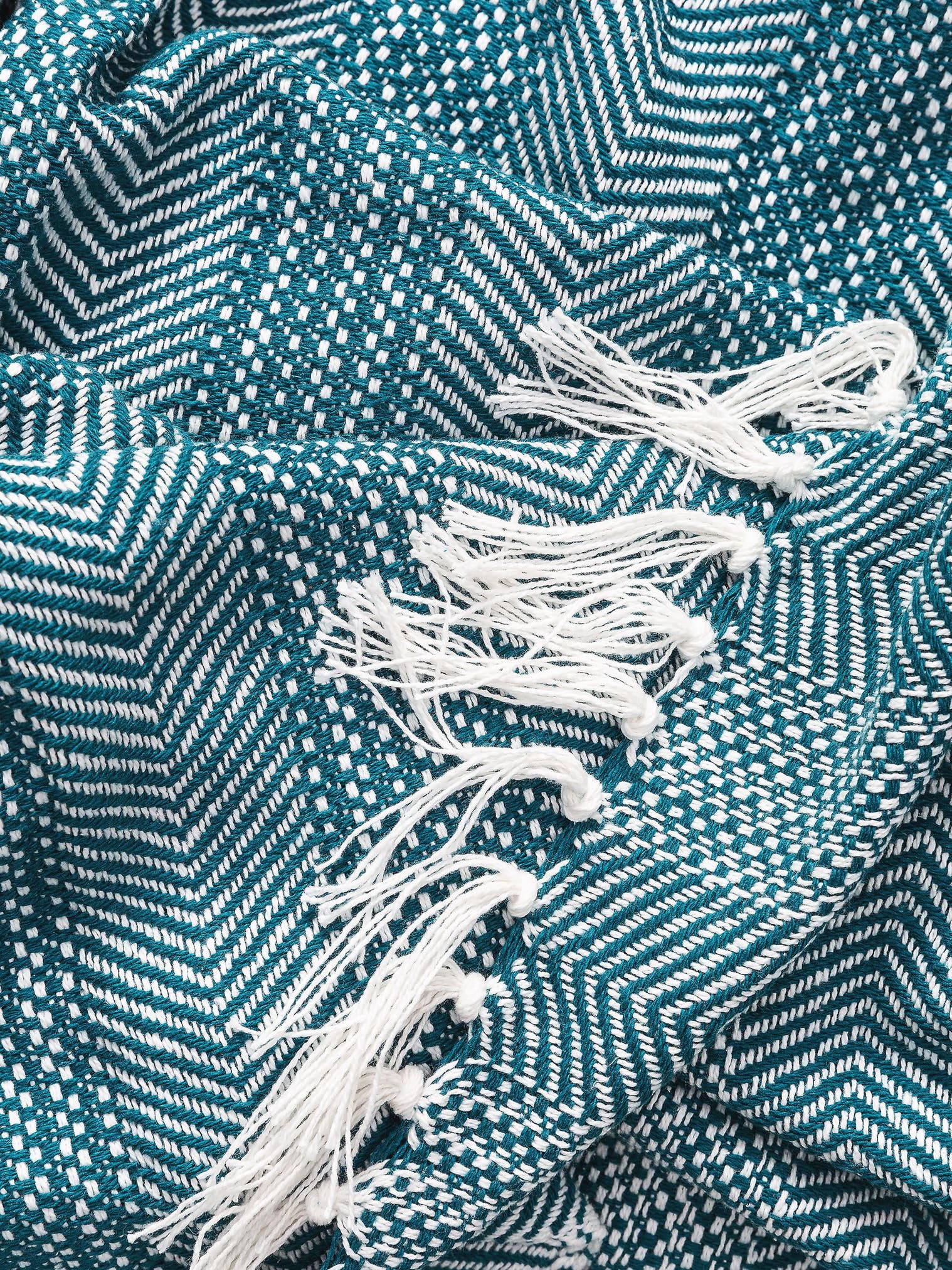 Baumwolldecke Alisea Blau im Design Ikat aus 100% Baumwolle von benuta Nest