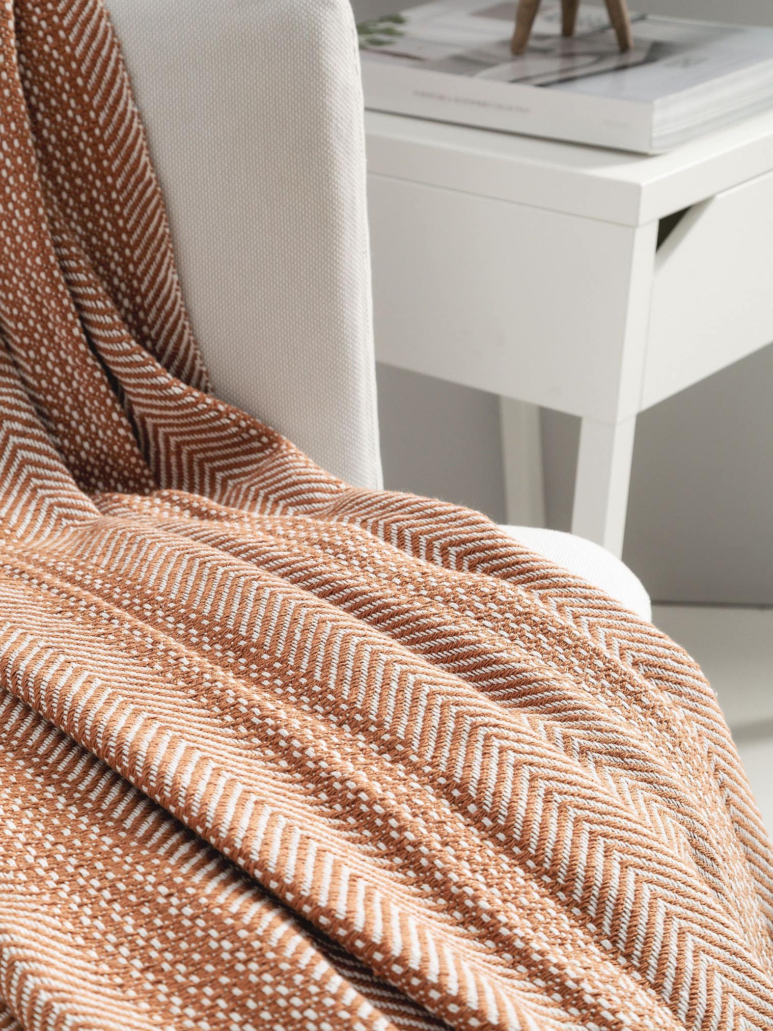 Katoenen plaid Alisea Bruin in Ikat-ontwerp van 100% Katoen door benuta Nest