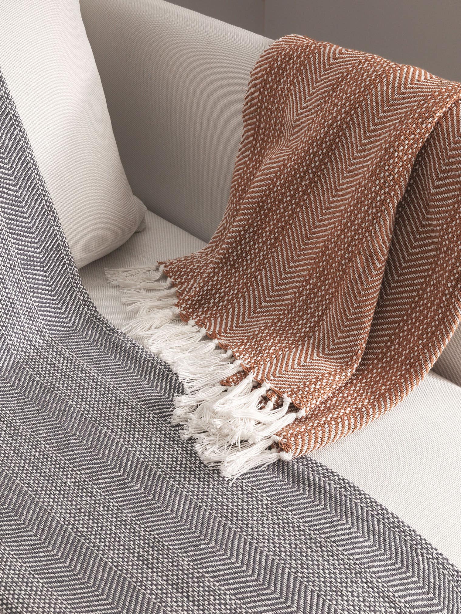 Katoenen plaid Alisea Bruin in Ikat-ontwerp van 100% Katoen door benuta Nest