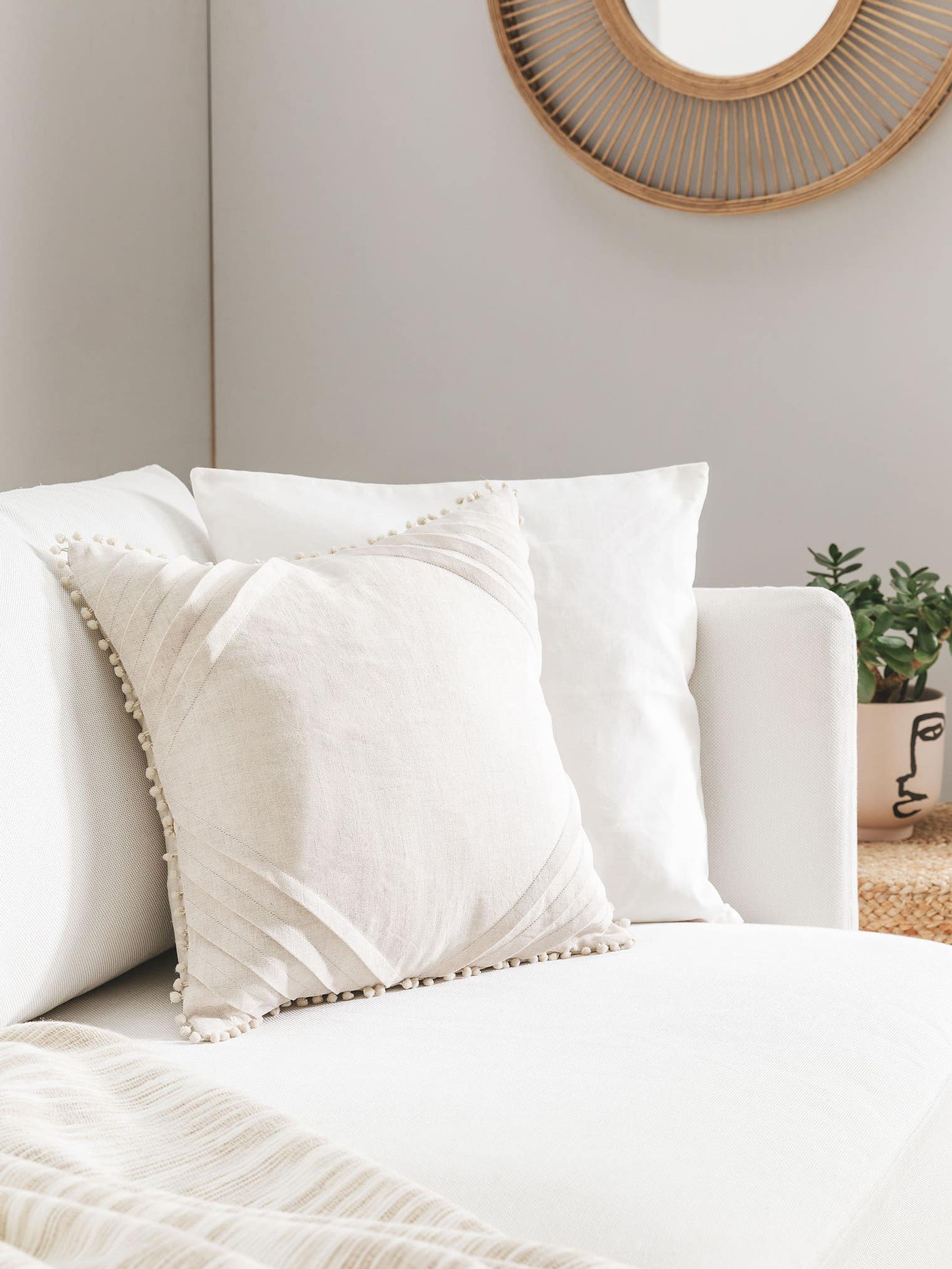 Kissenbezug Linnea Natur im Design Geometrisch aus 55% Baumwolle, 45% Leinen von benuta Pure