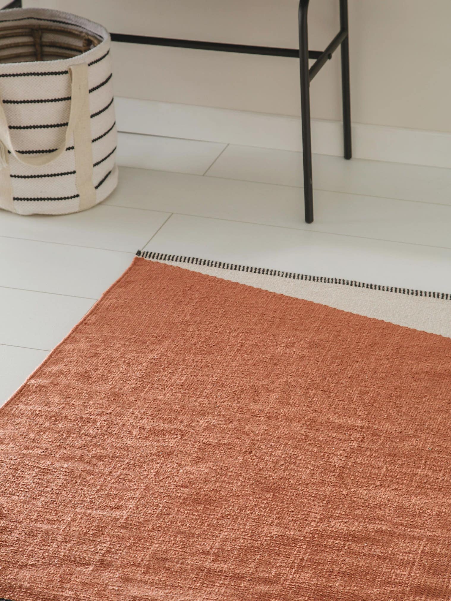 Teppich aus 100% Baumwolle in Braun mit bis 5 mm hohem Flor von benuta Pop