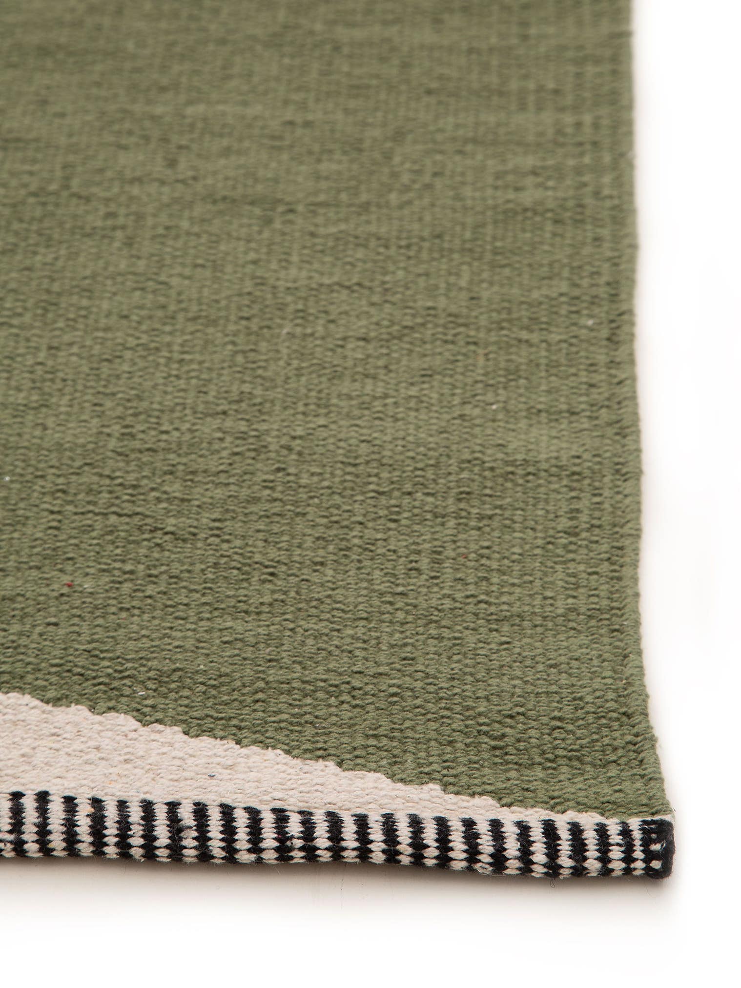 Tapis en 100% Coton en Vert avec une pile de 1- 5 mm de hauteur de benuta Pop