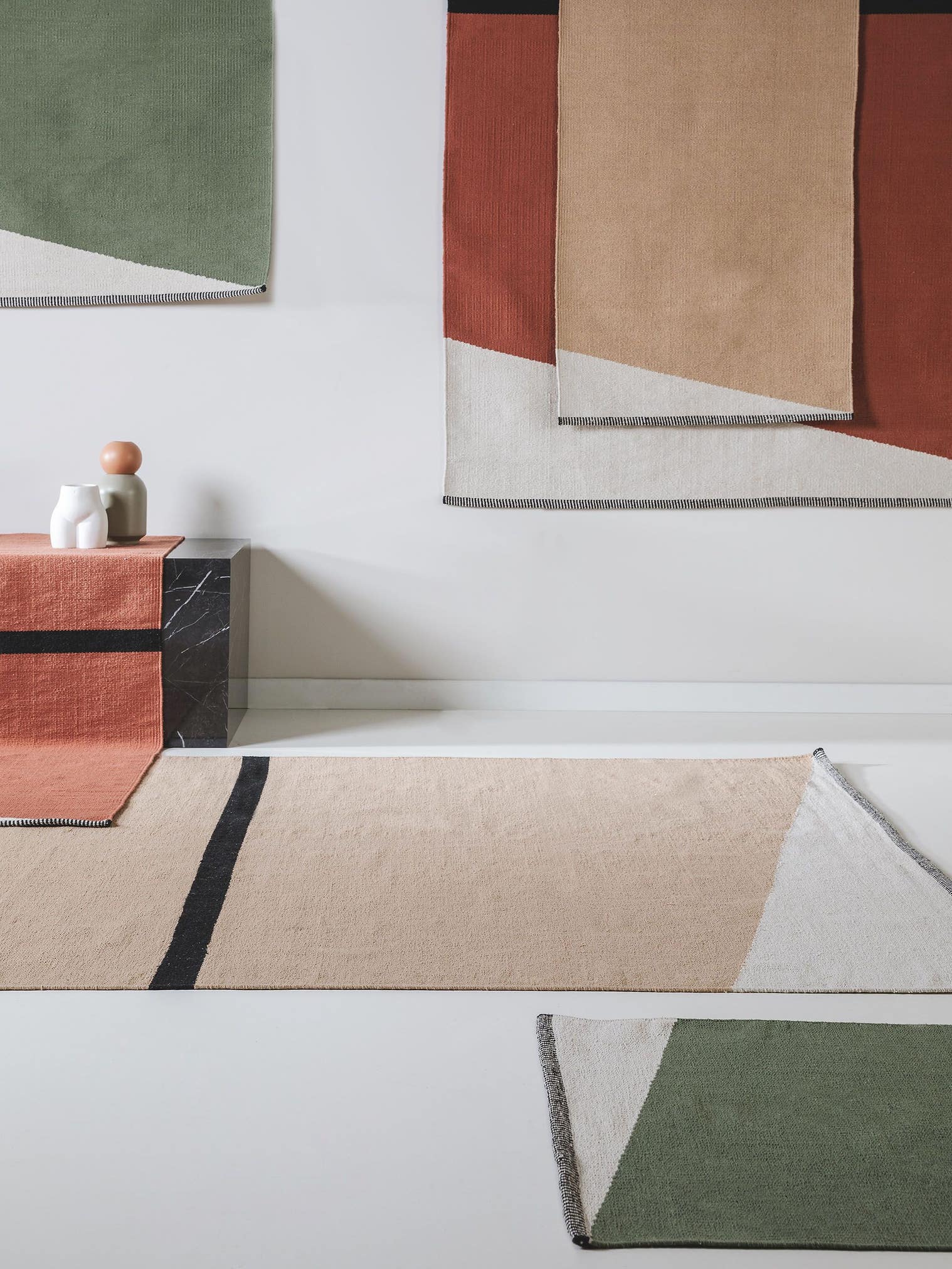 Tapis en 100% Coton en Vert avec une pile de 1- 5 mm de hauteur de benuta Pop