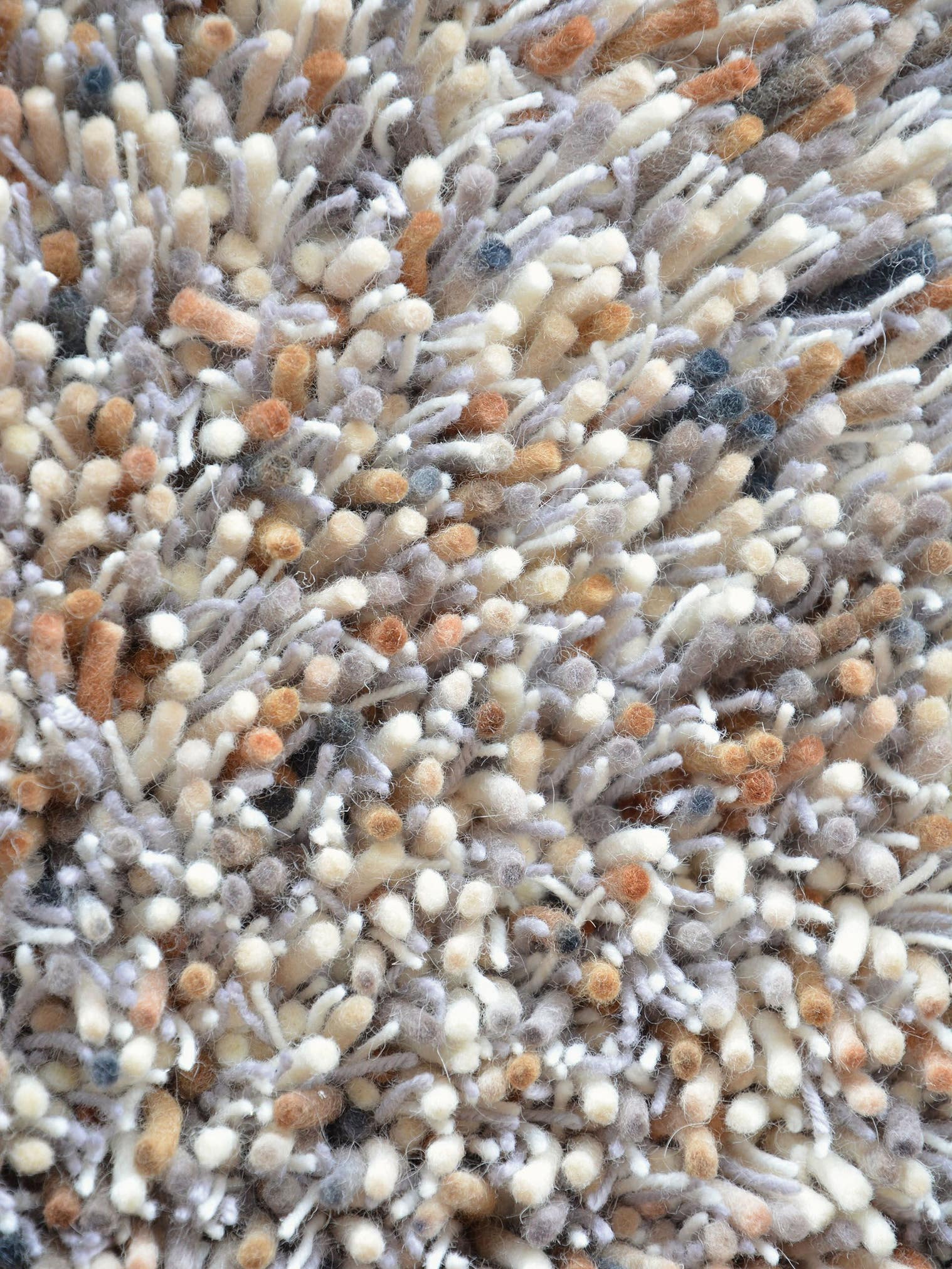 Teppich aus 100% Wolle in Grau mit 41 bis 50 mm hohem Flor von Brink & Campman