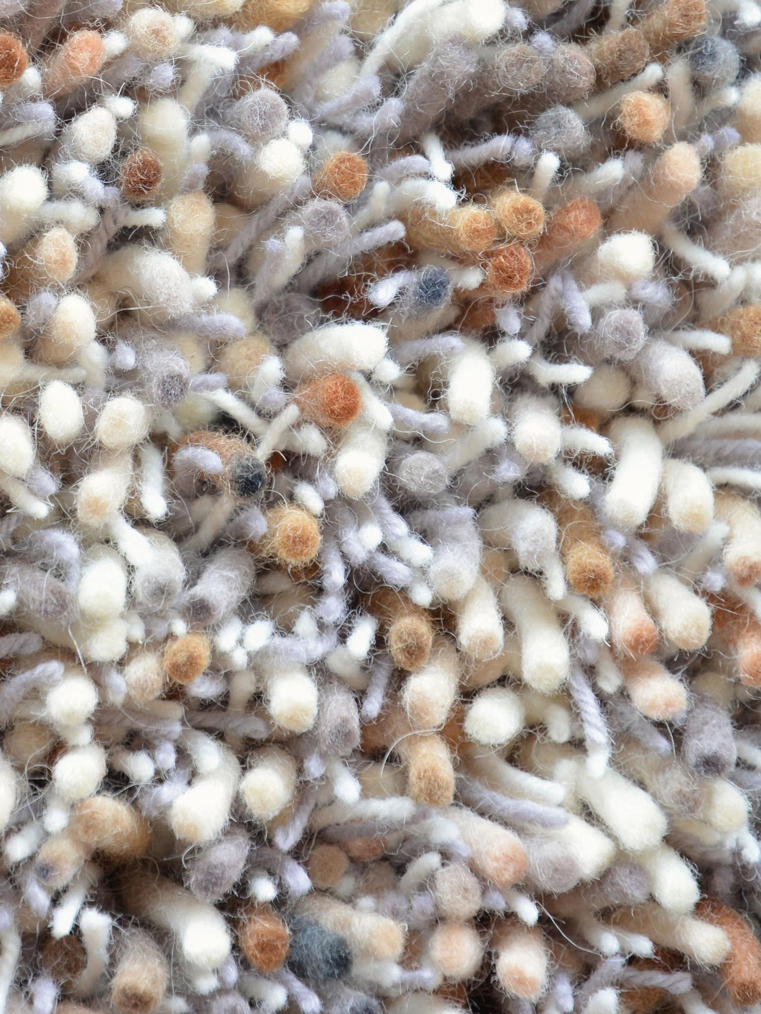Teppich aus 100% Wolle in Grau mit 41 bis 50 mm hohem Flor von Brink & Campman