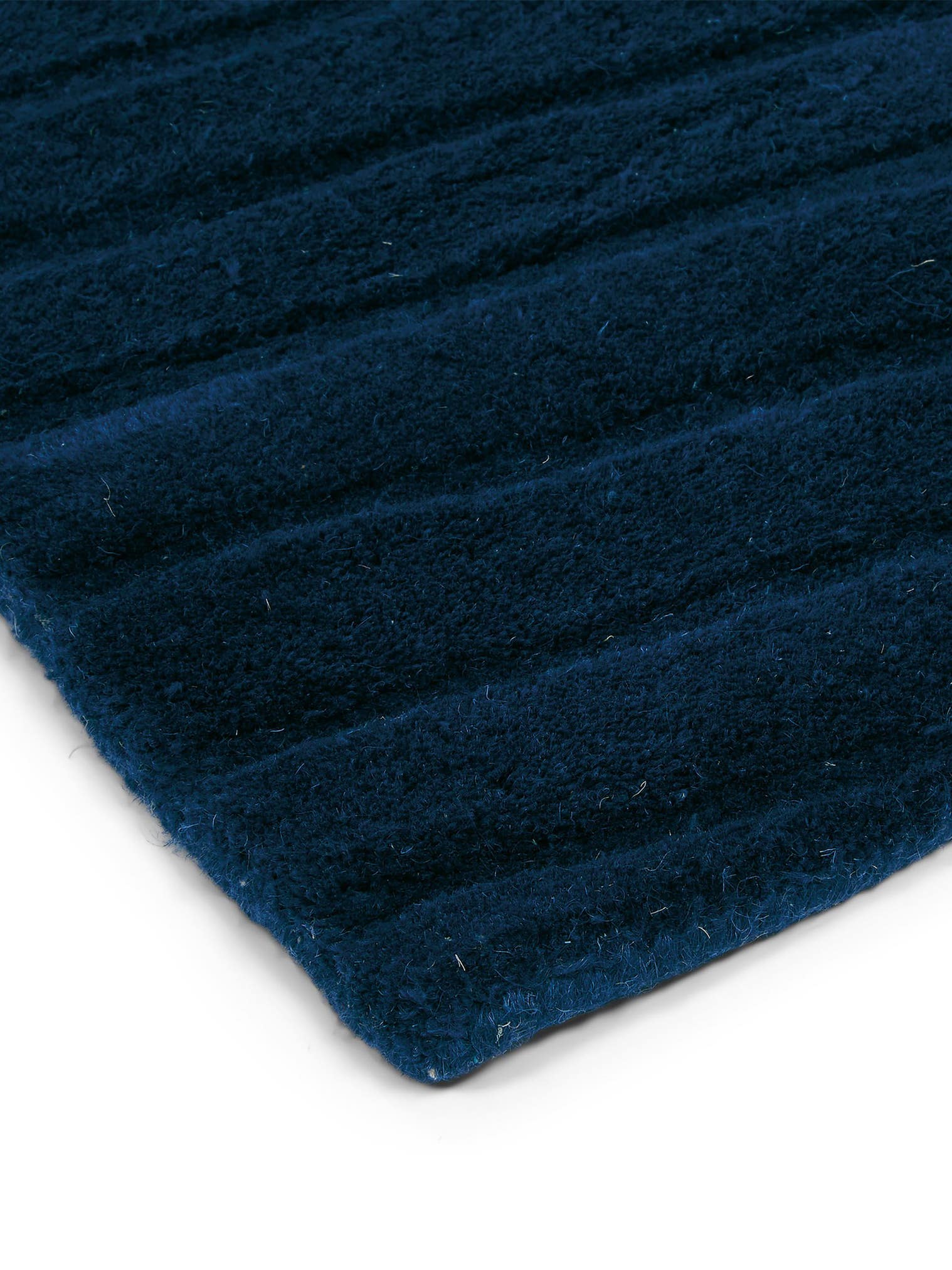 Tapis en 100% Laine en Bleu avec une pile de 11 - 20 mm de hauteur de Wedgwood