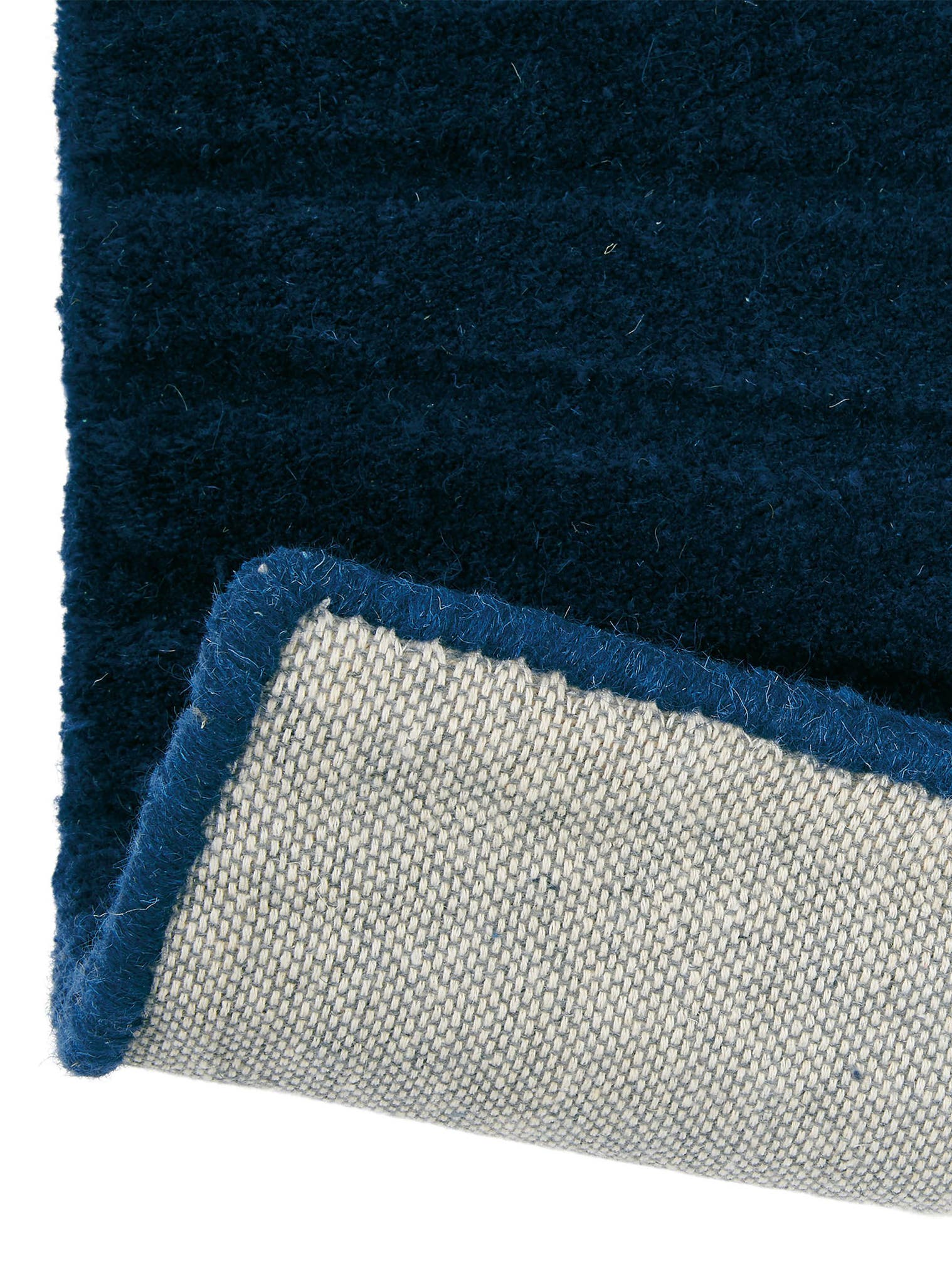 Tapis en 100% Laine en Bleu avec une pile de 11 - 20 mm de hauteur de Wedgwood