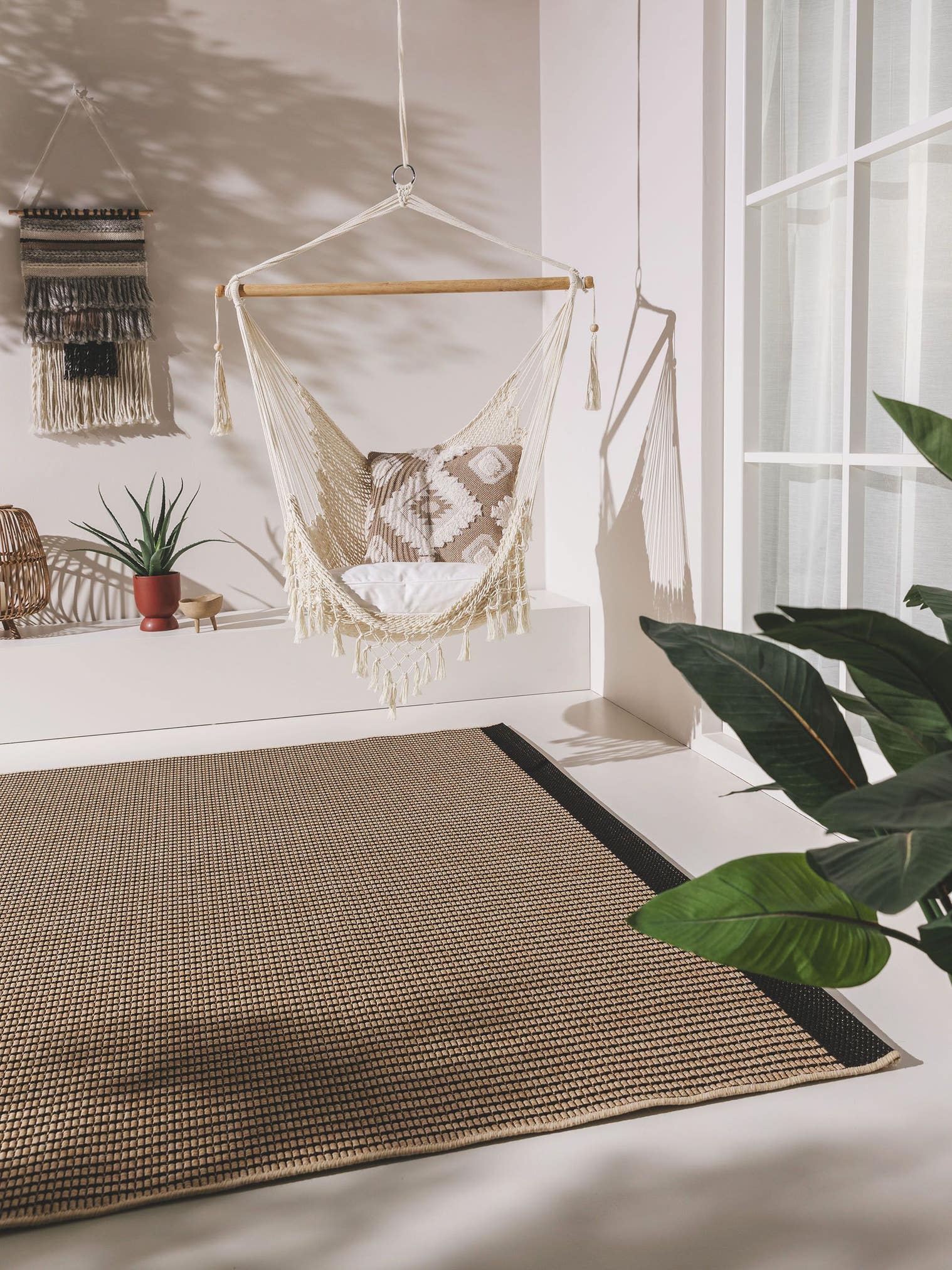 Rug made of 100% Polypropylene in Beige with a 6 - 10 mm high pile by benuta Nest