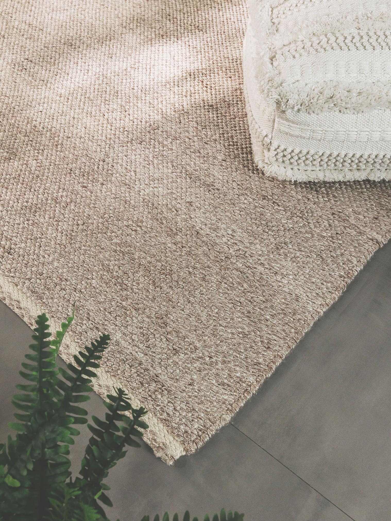 Rug made of 100% Polyester (recycled PET) in Beige with a 1- 5 mm high pile by benuta Pure
