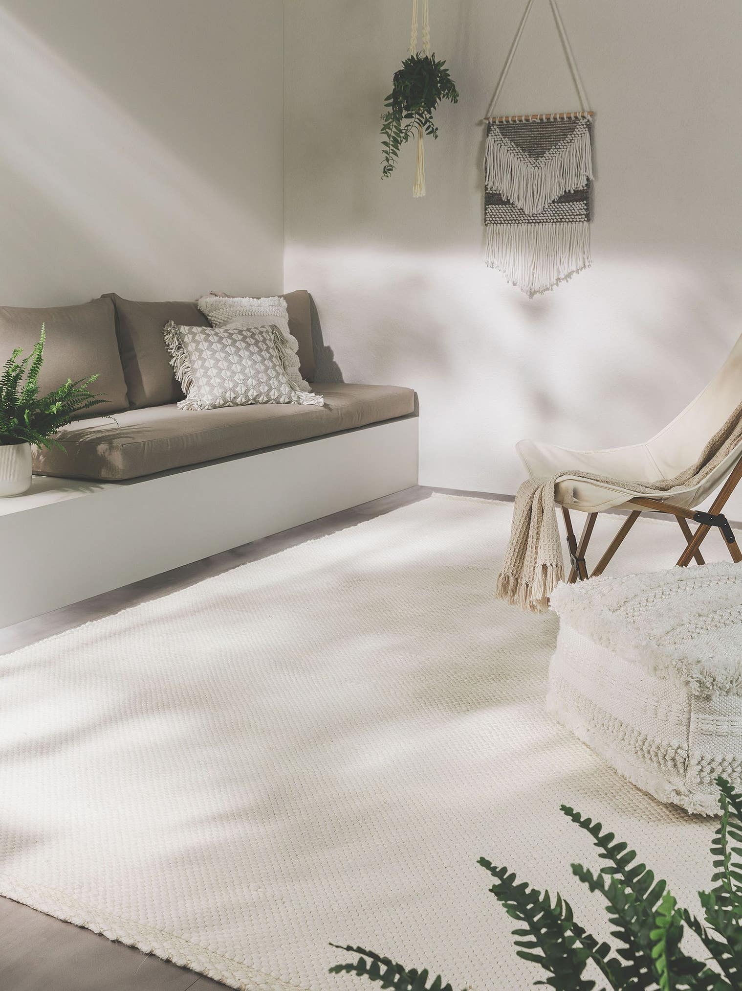 Rug made of 100% Polyester (recycled PET) in Beige with a 1- 5 mm high pile by benuta Pure