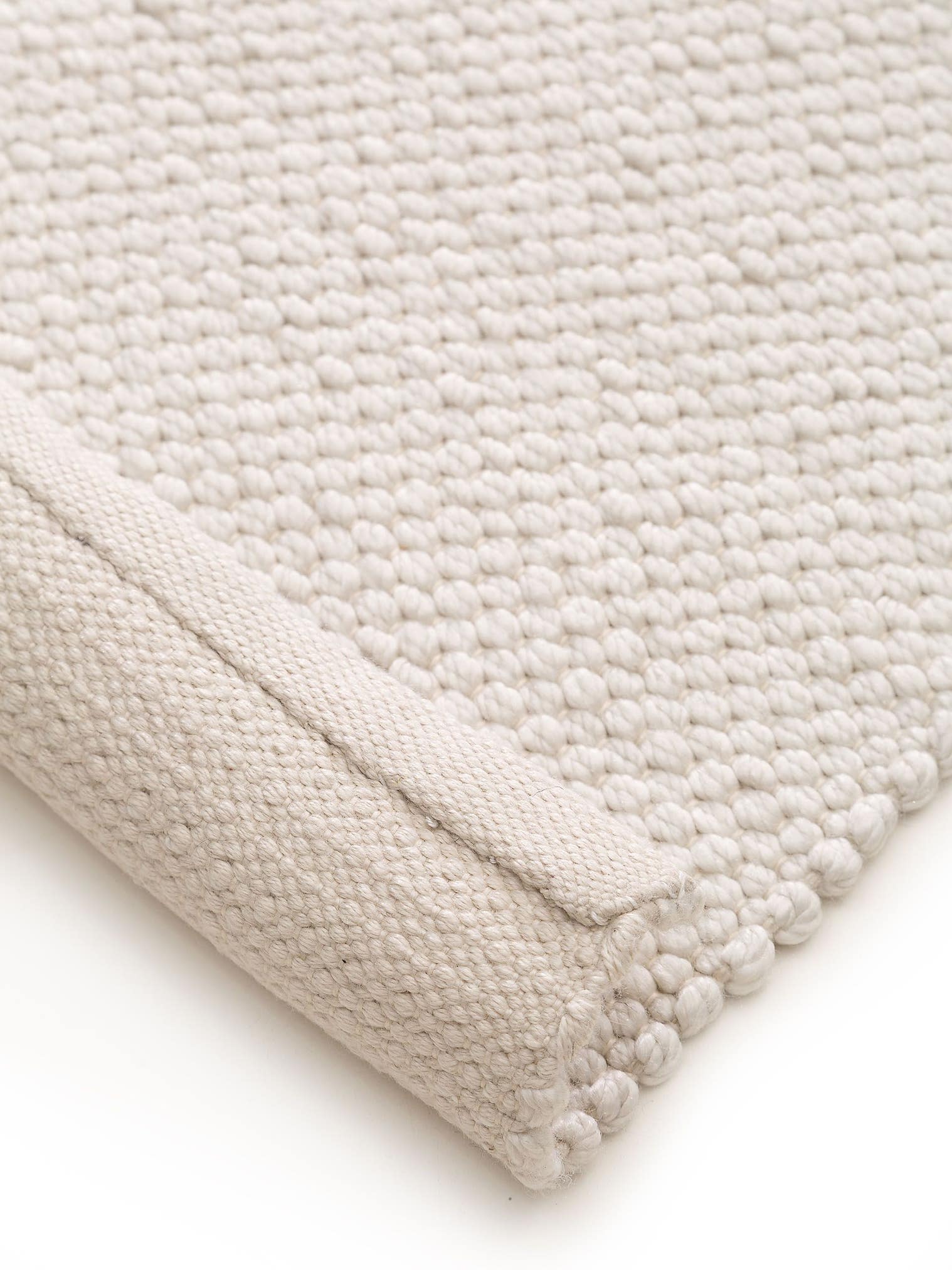 Rug made of 100% Polyester (recycled PET) in Beige with a 1- 5 mm high pile by benuta Pure