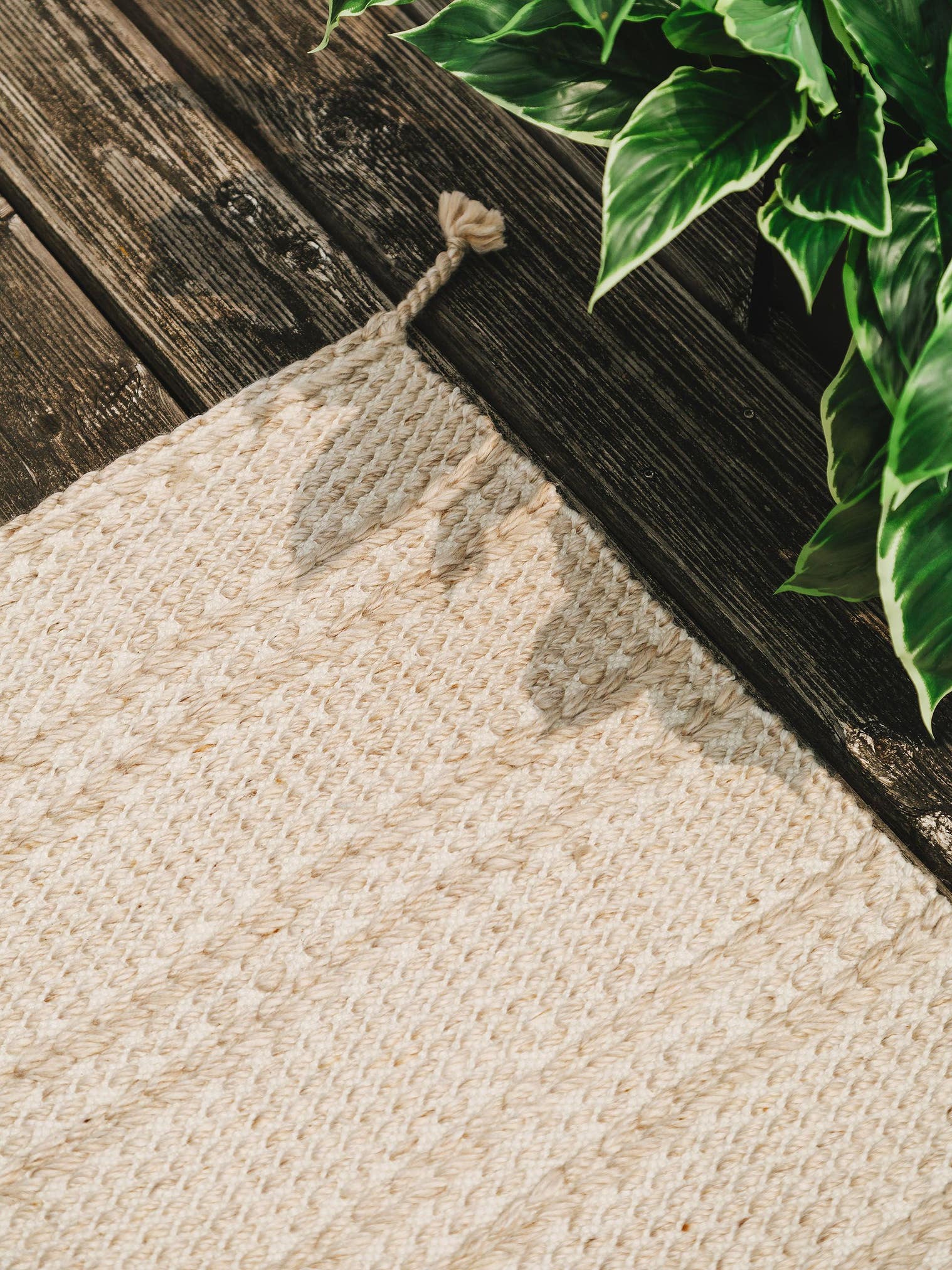 Teppich aus 100% Polyester (recyceltes PET) in Beige mit bis 5 mm hohem Flor von benuta Pure